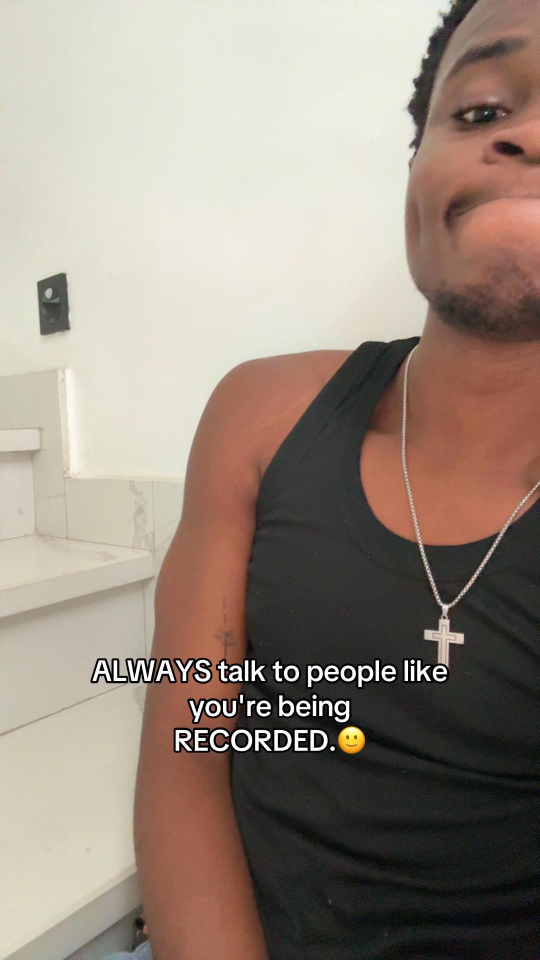 @MONNIE
