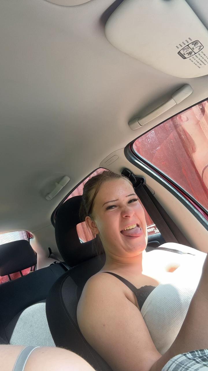 @Emelina