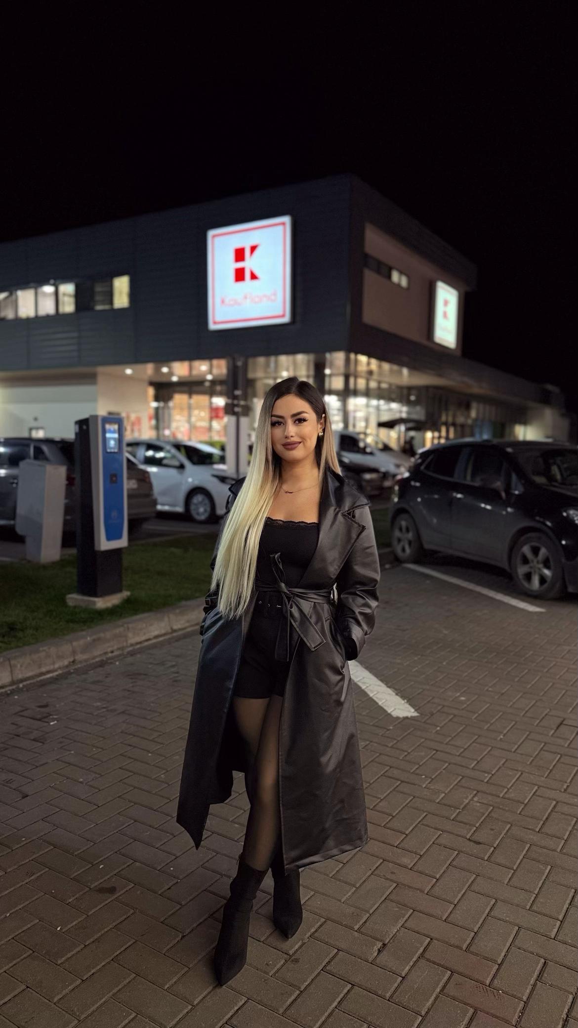 @Denisa