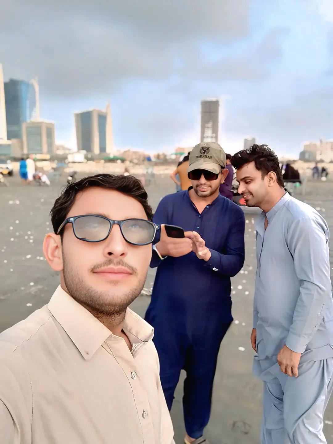 @Mr ABiD Ali♥️🌹🌹🇬🇧🇵🇰🇬🇧