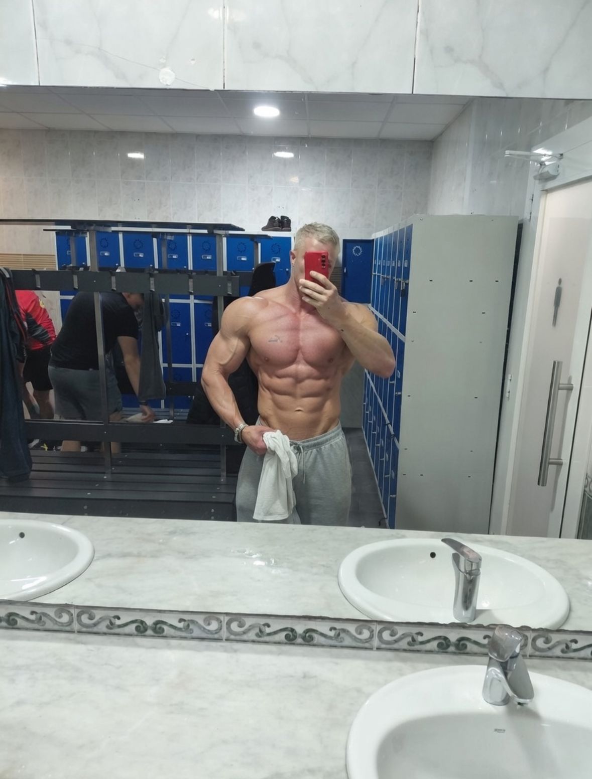 @Javier García Soro