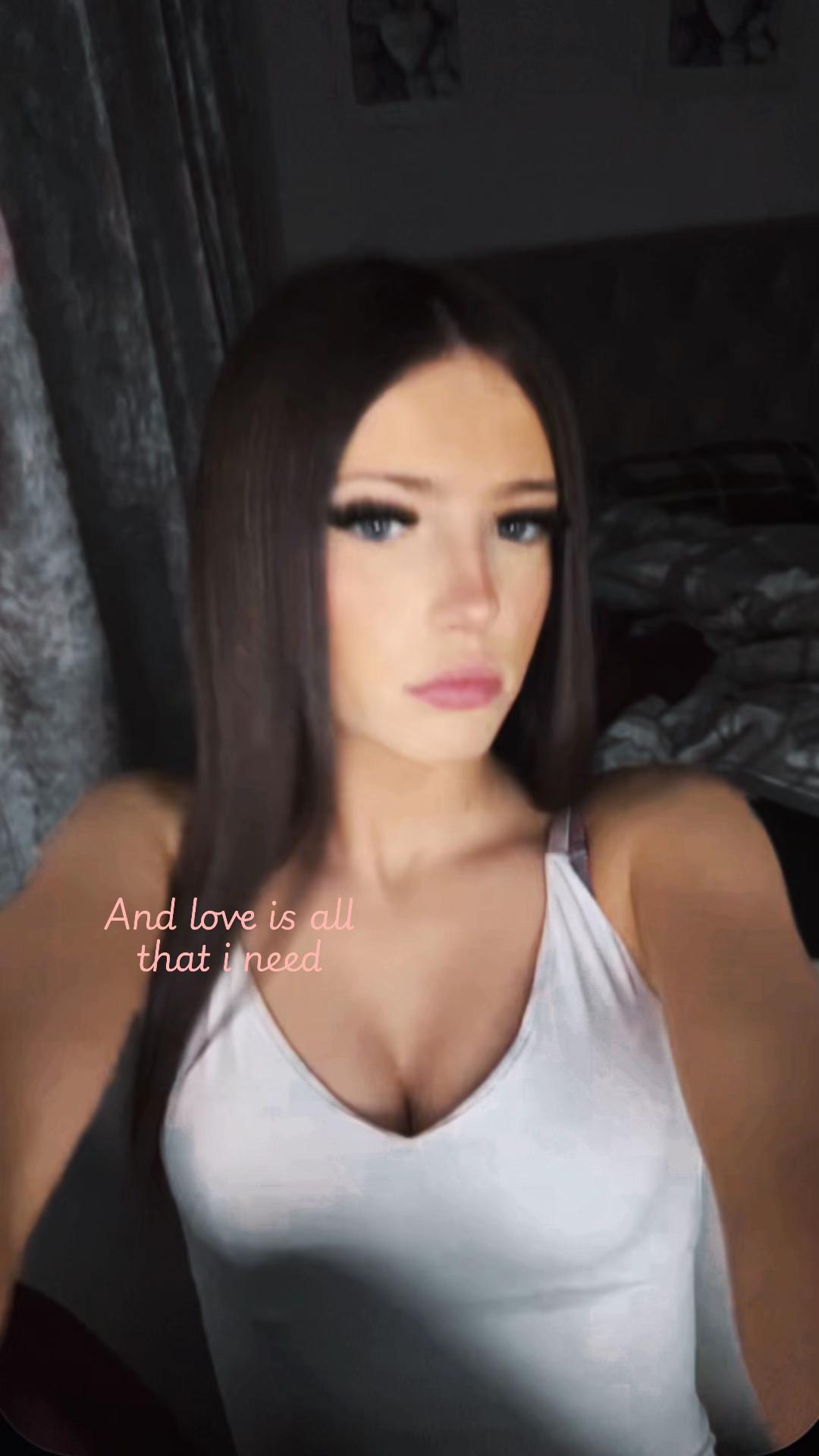 @Ella
