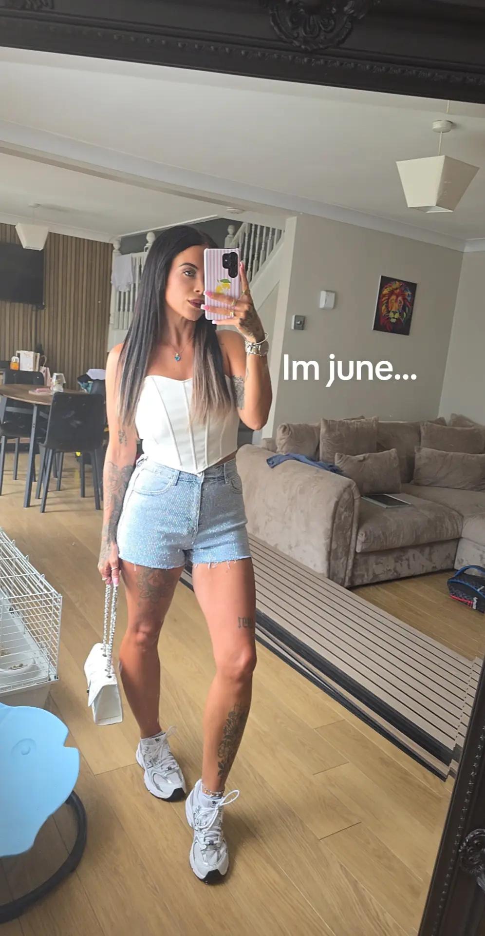 @Danielle Leigh ๐
