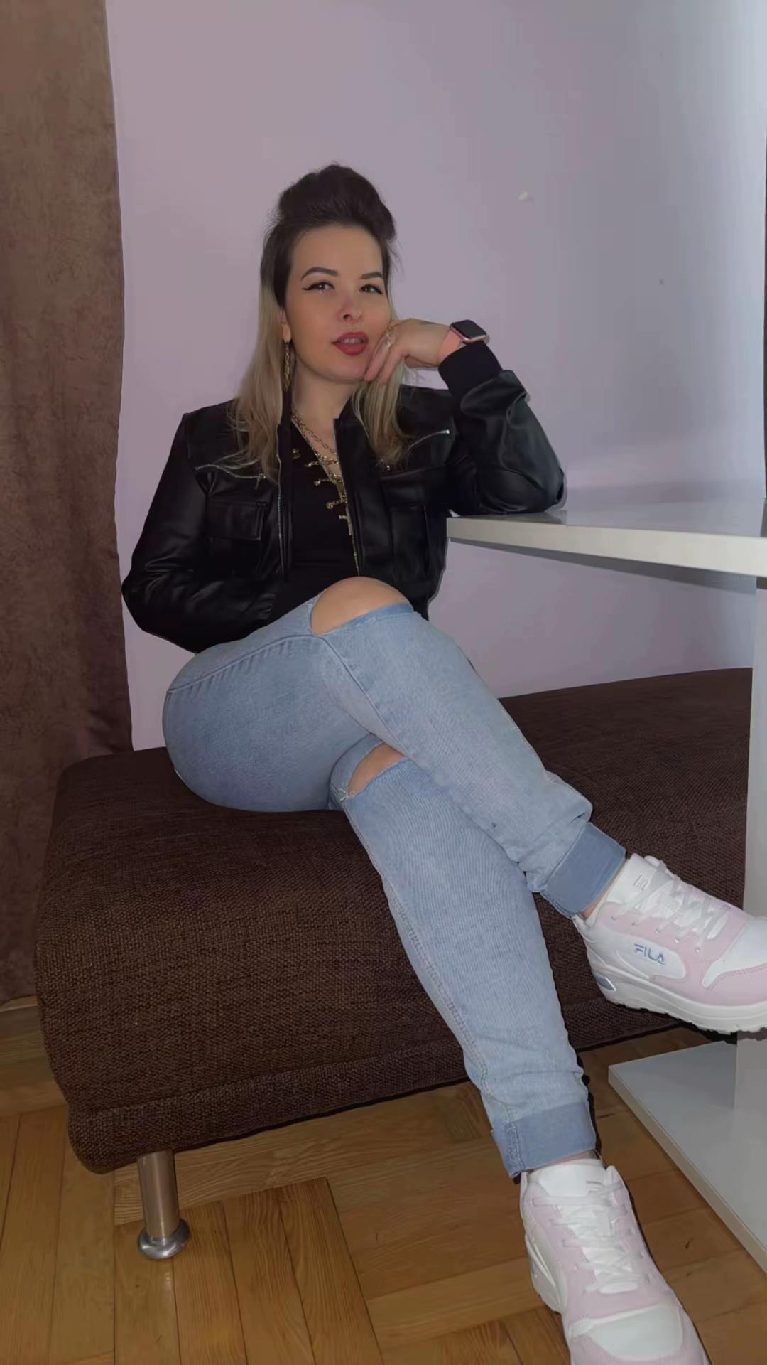 @Rebycryss❤️😘