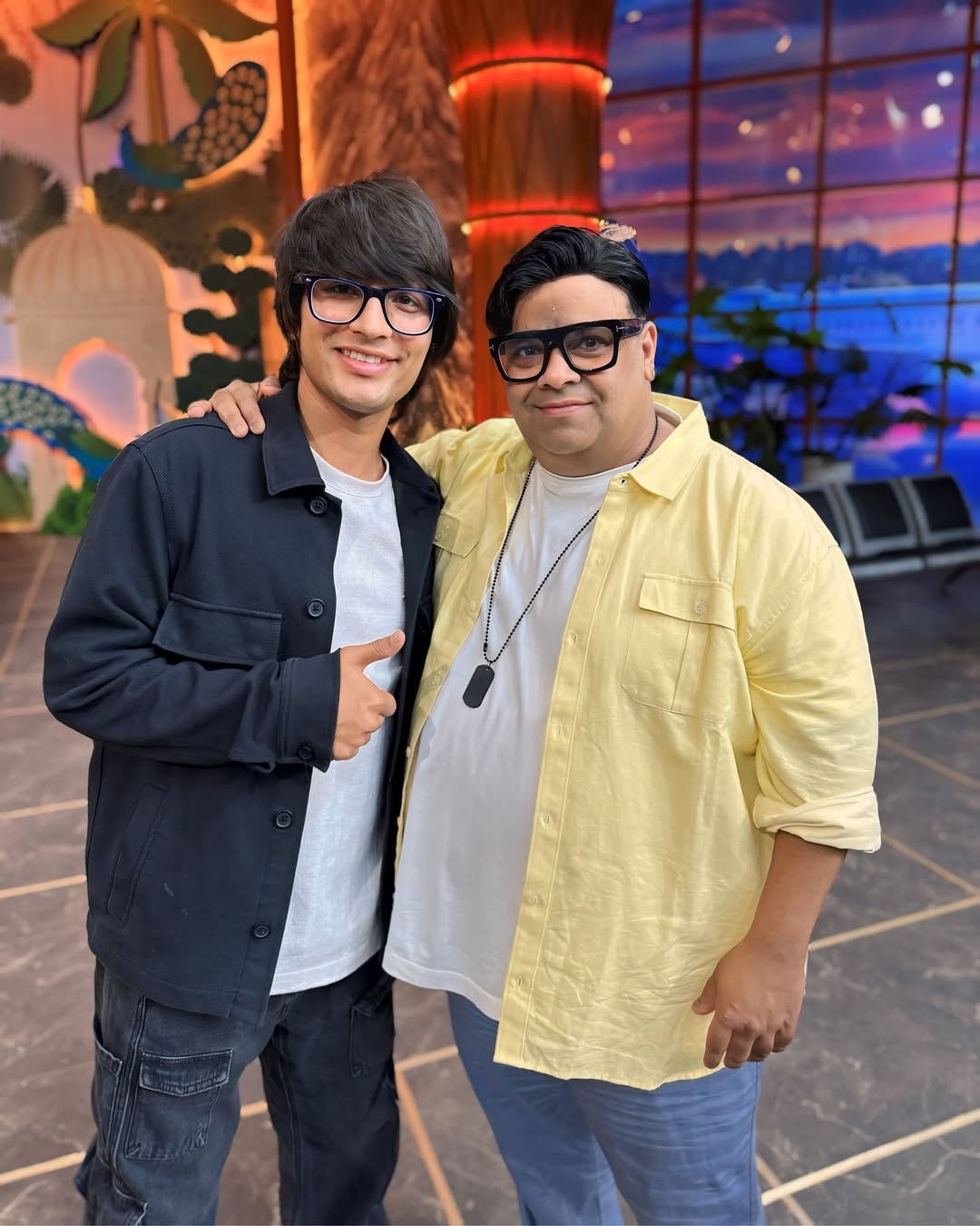 @Sourav Joshi 🤳