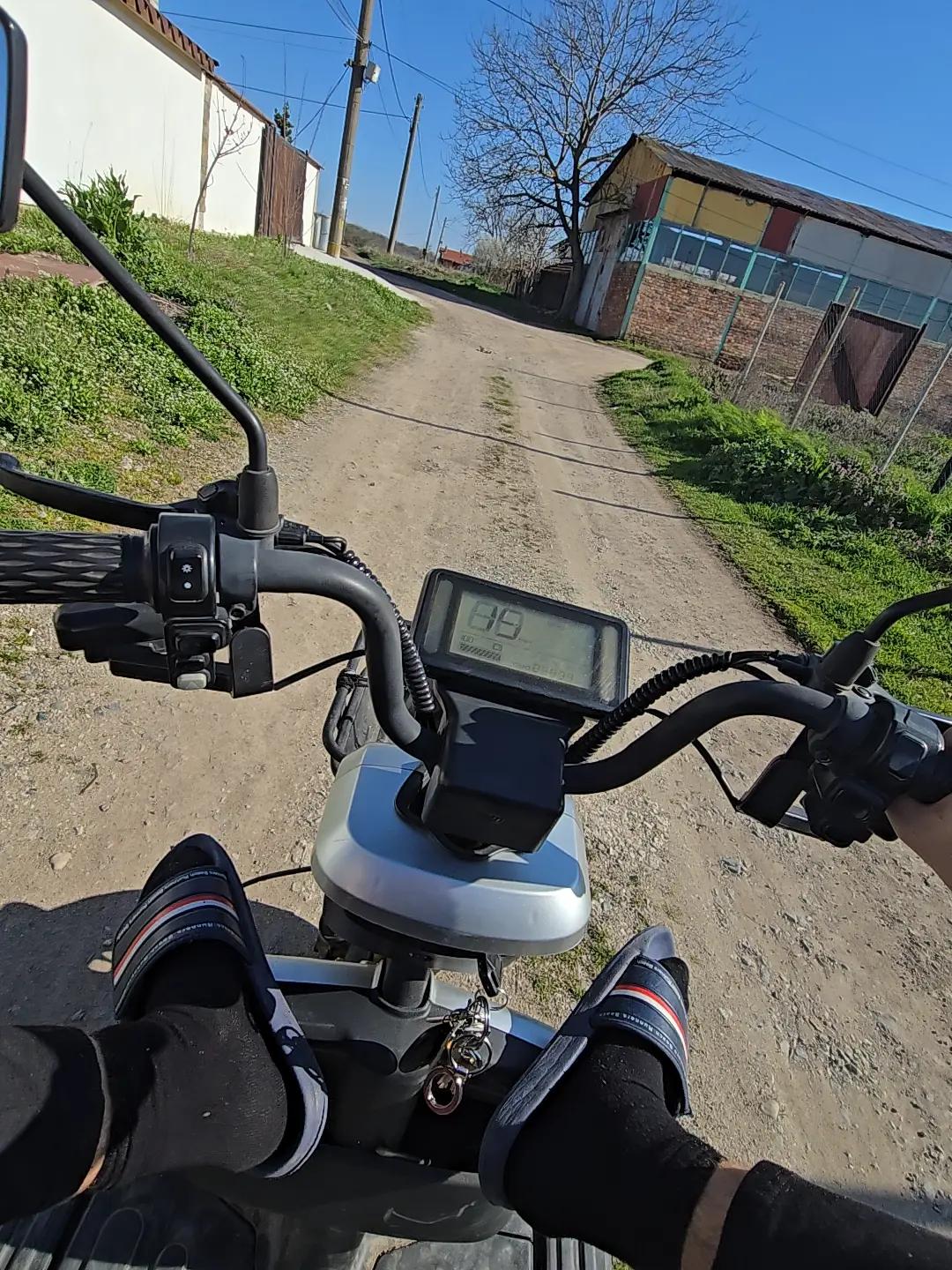 @просто човек😁