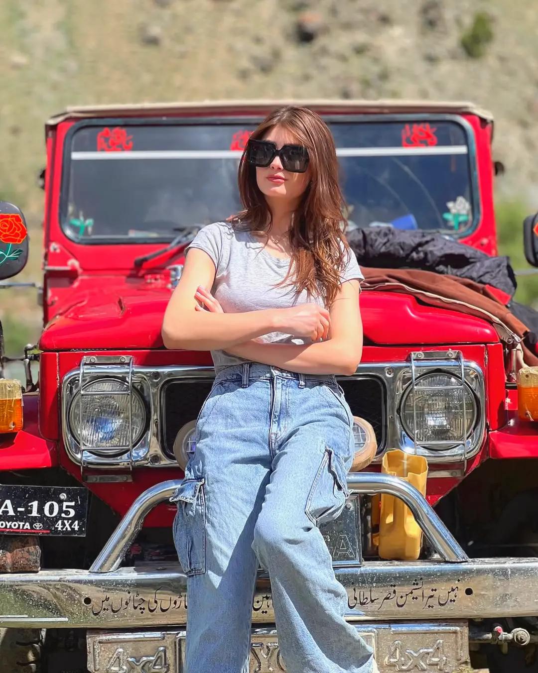 @raveena.official
