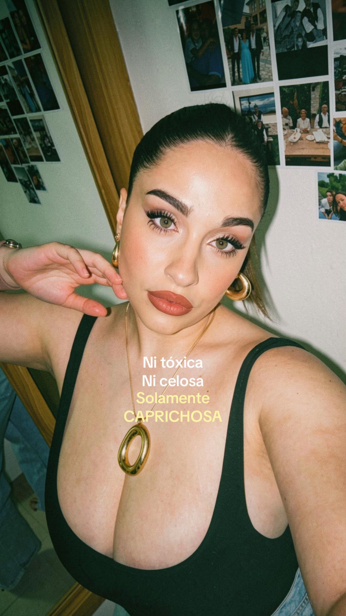 @Daniella🦋🥨