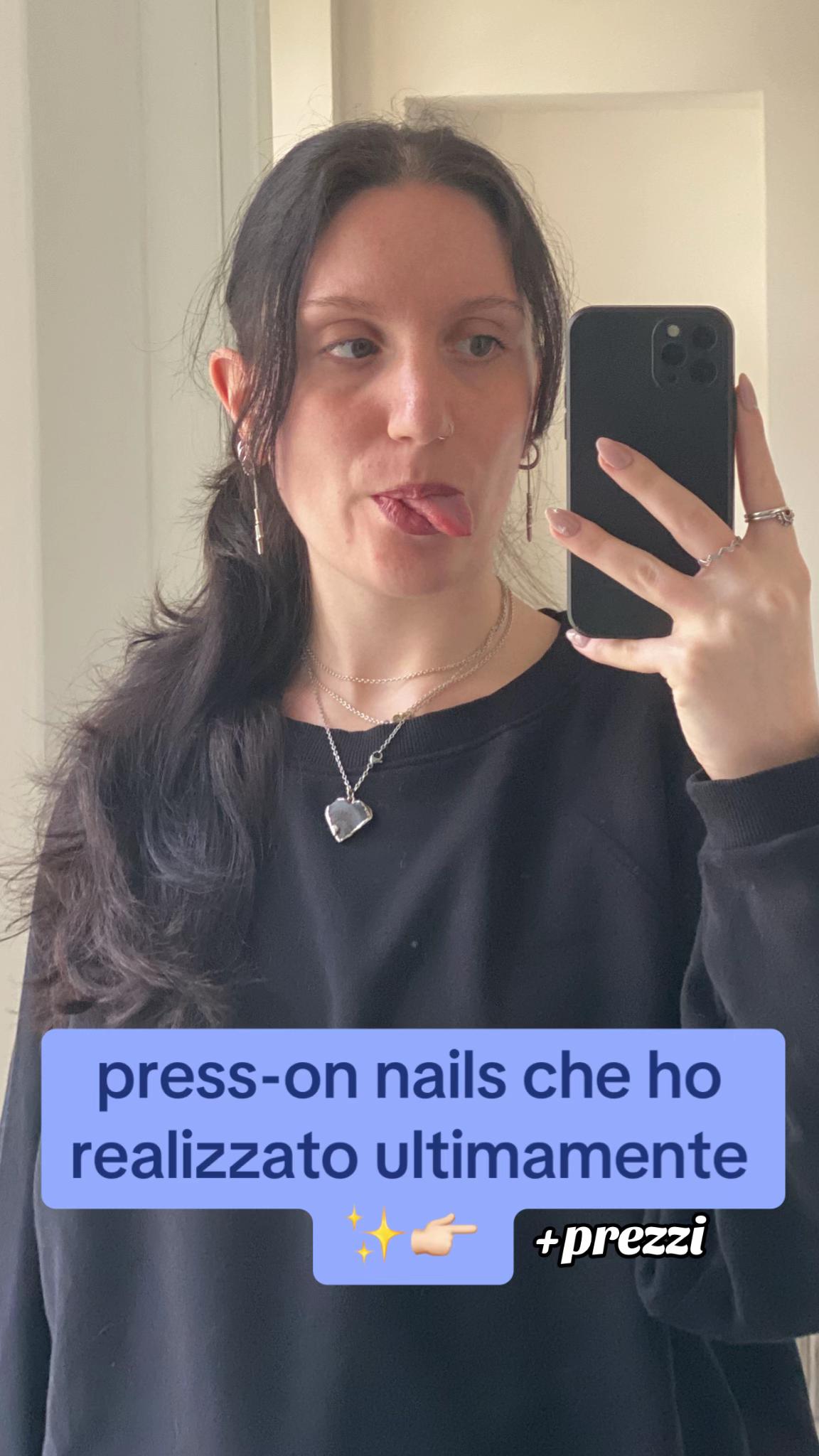 @press-on nails by Starmoth✨