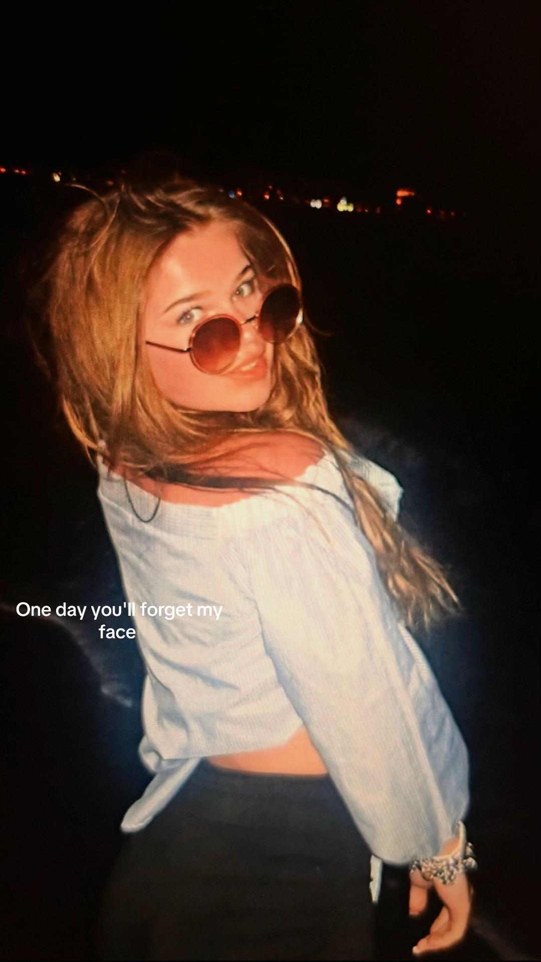 @𝒥𝑜𝒽𝒶𝓃𝓃𝒶