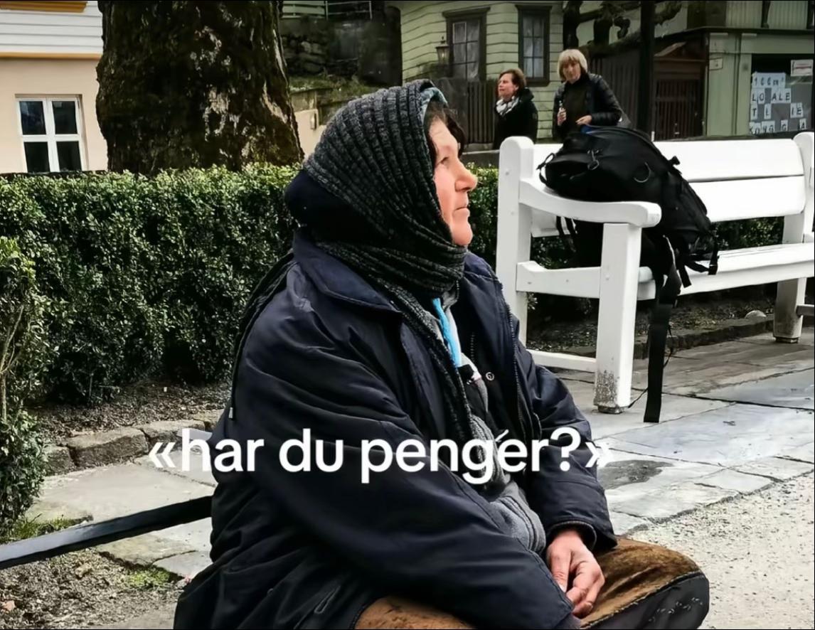 @𝑲𝟗
