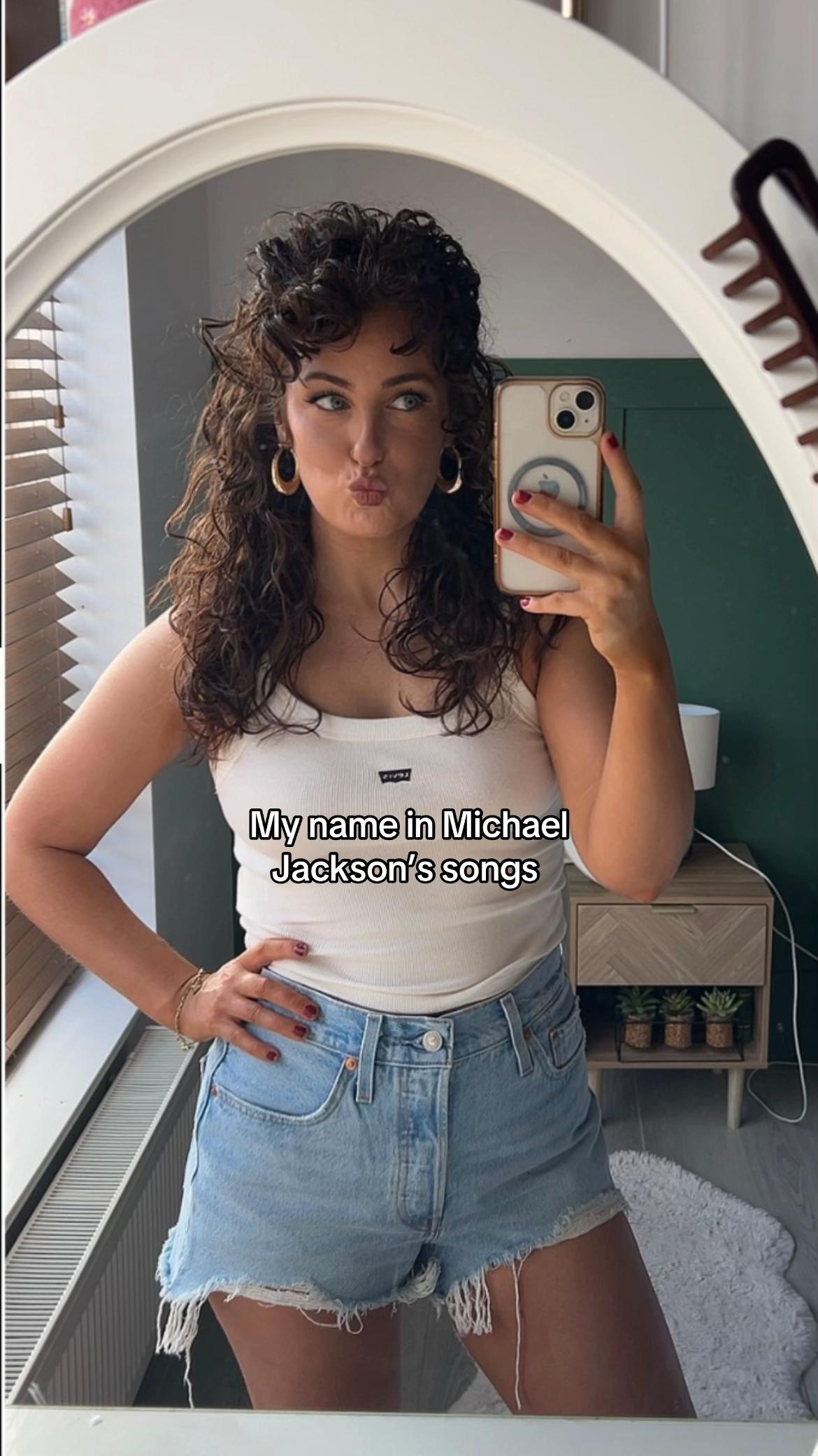 @Danielle🦋
