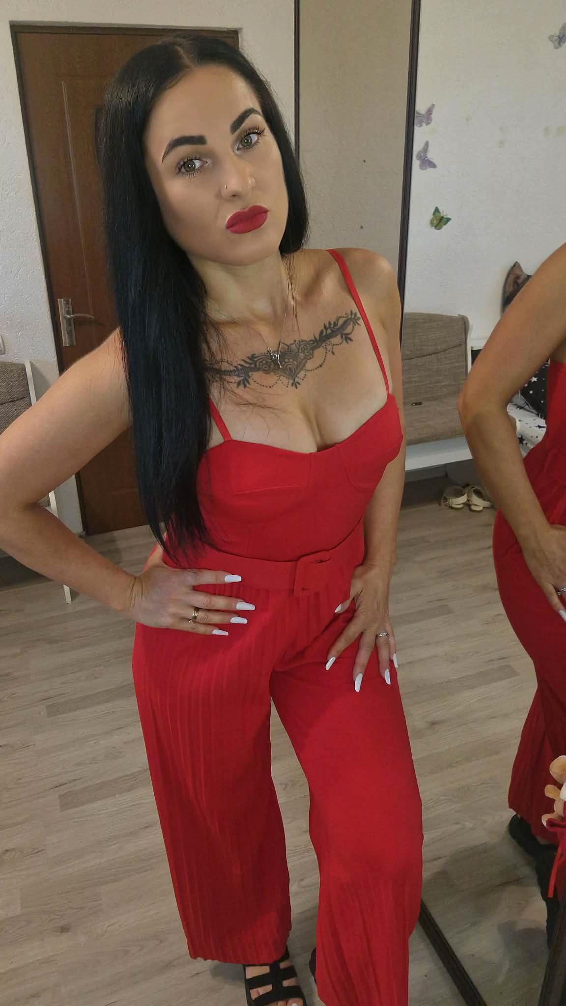@elena