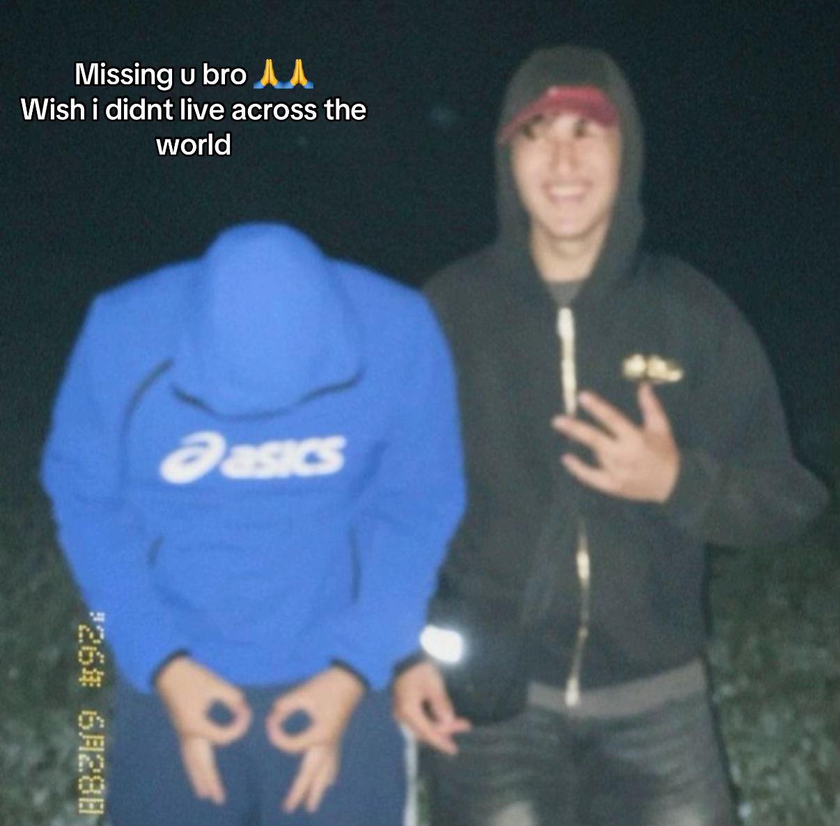 @&copy;️