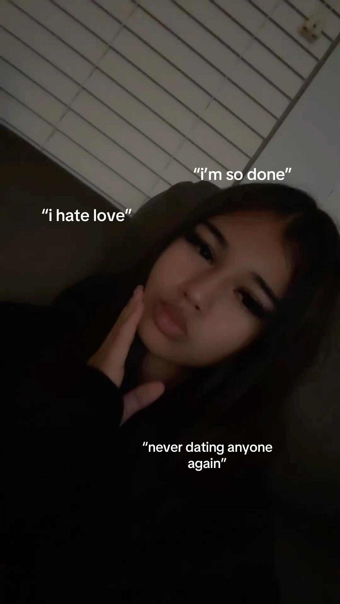 @🫂