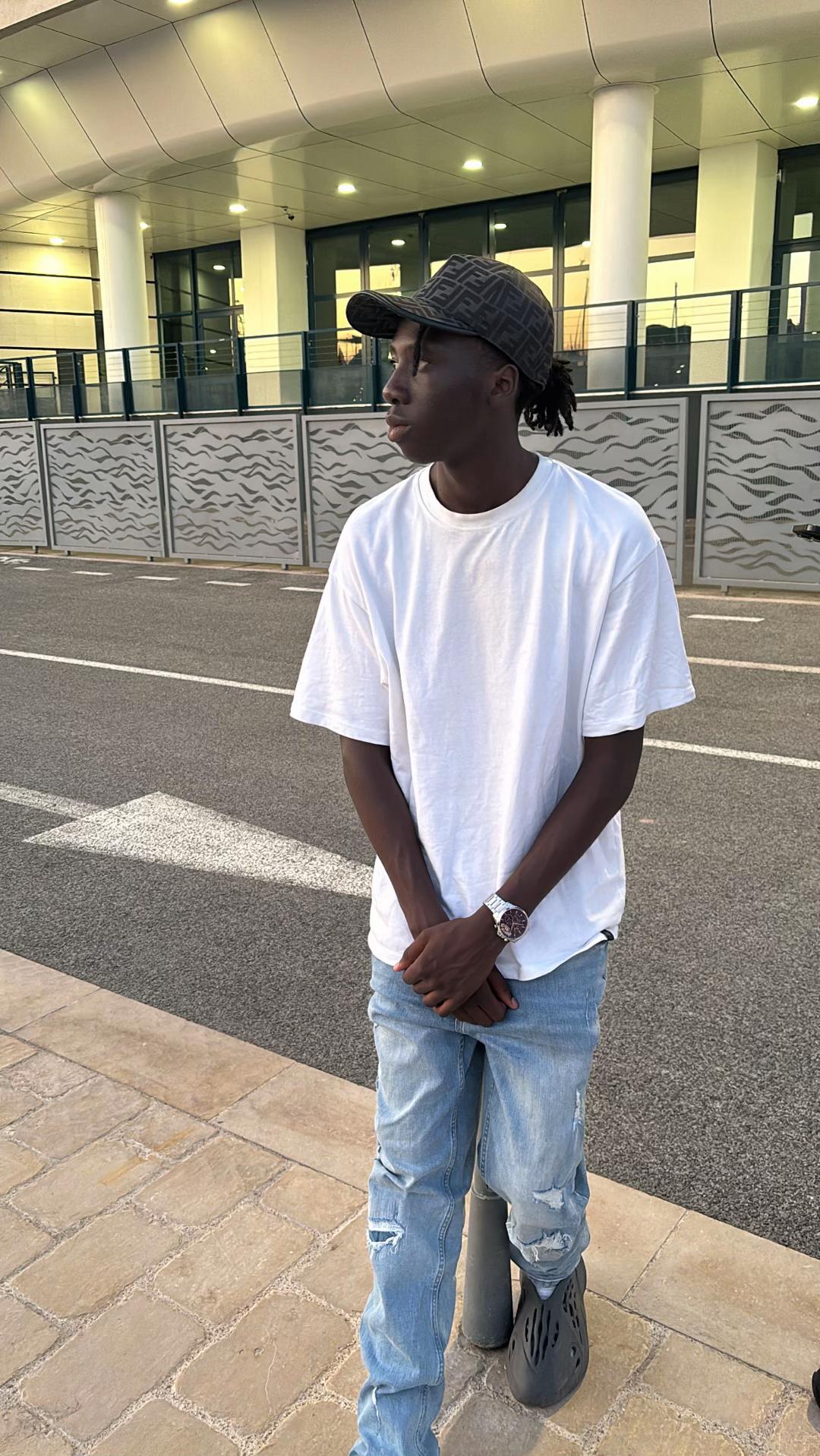 @Fallax