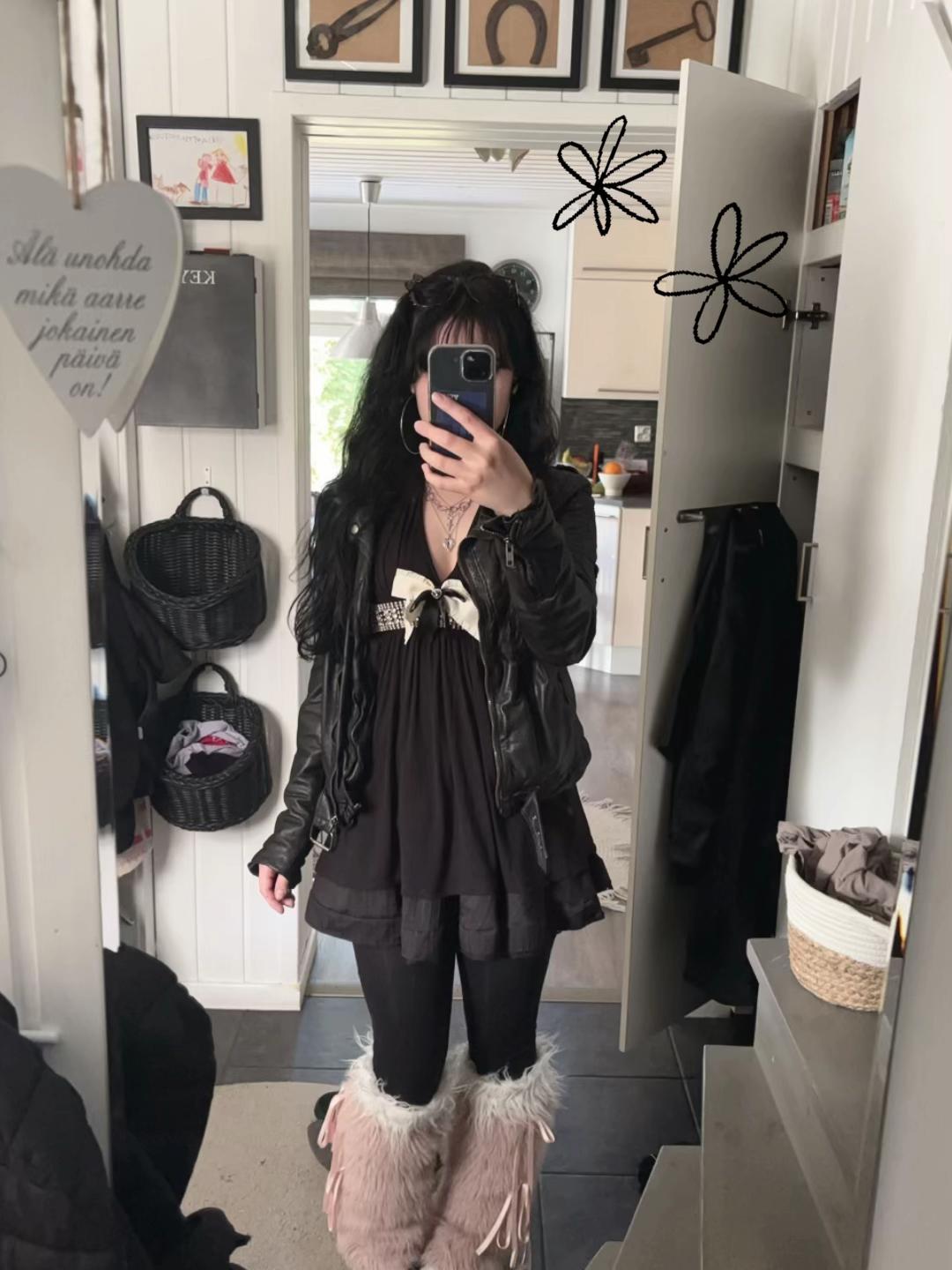 @𝒦𝒾𝓀𝒾🐈&zwj;⬛