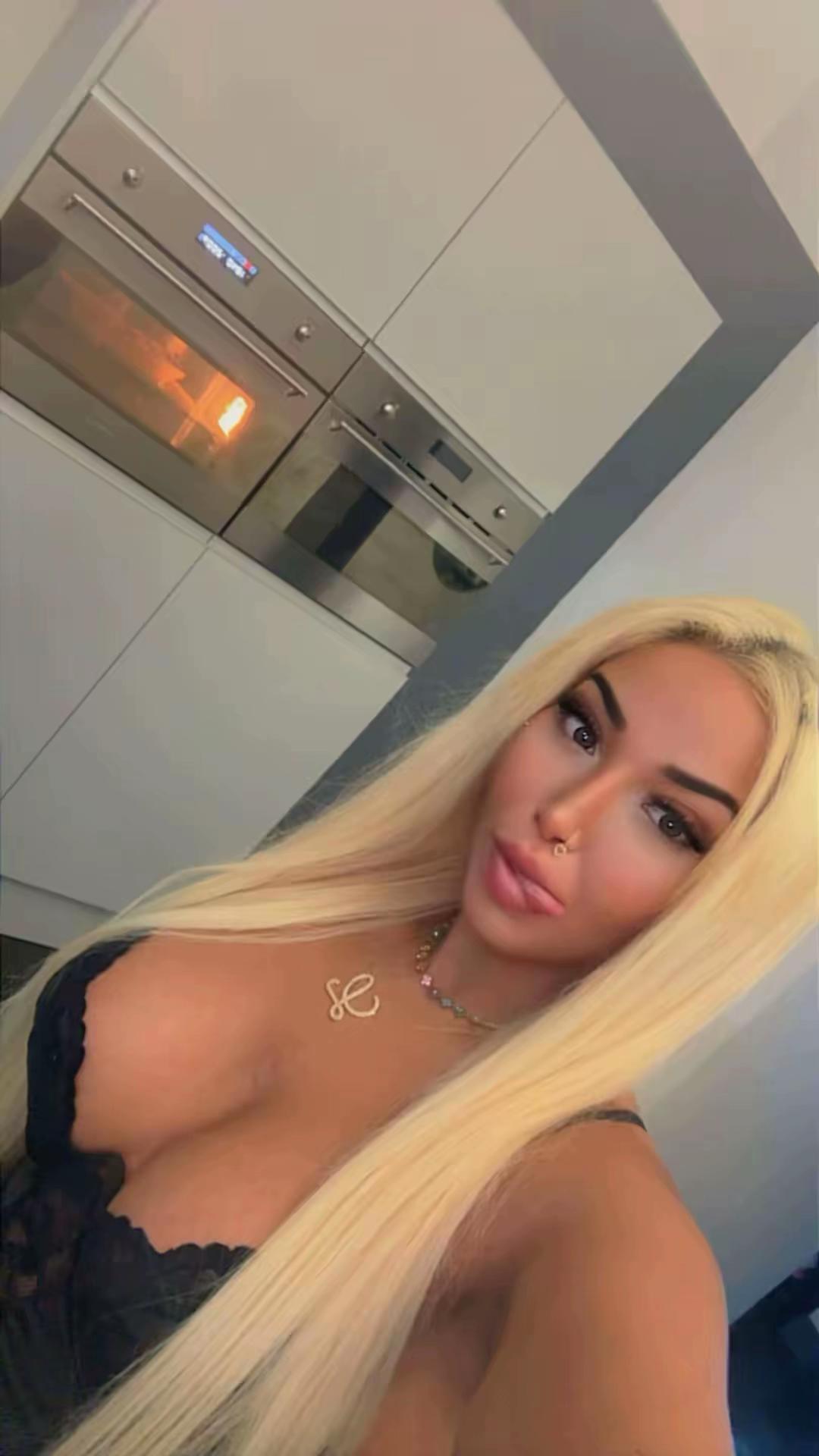 @Karimalarbz🫦