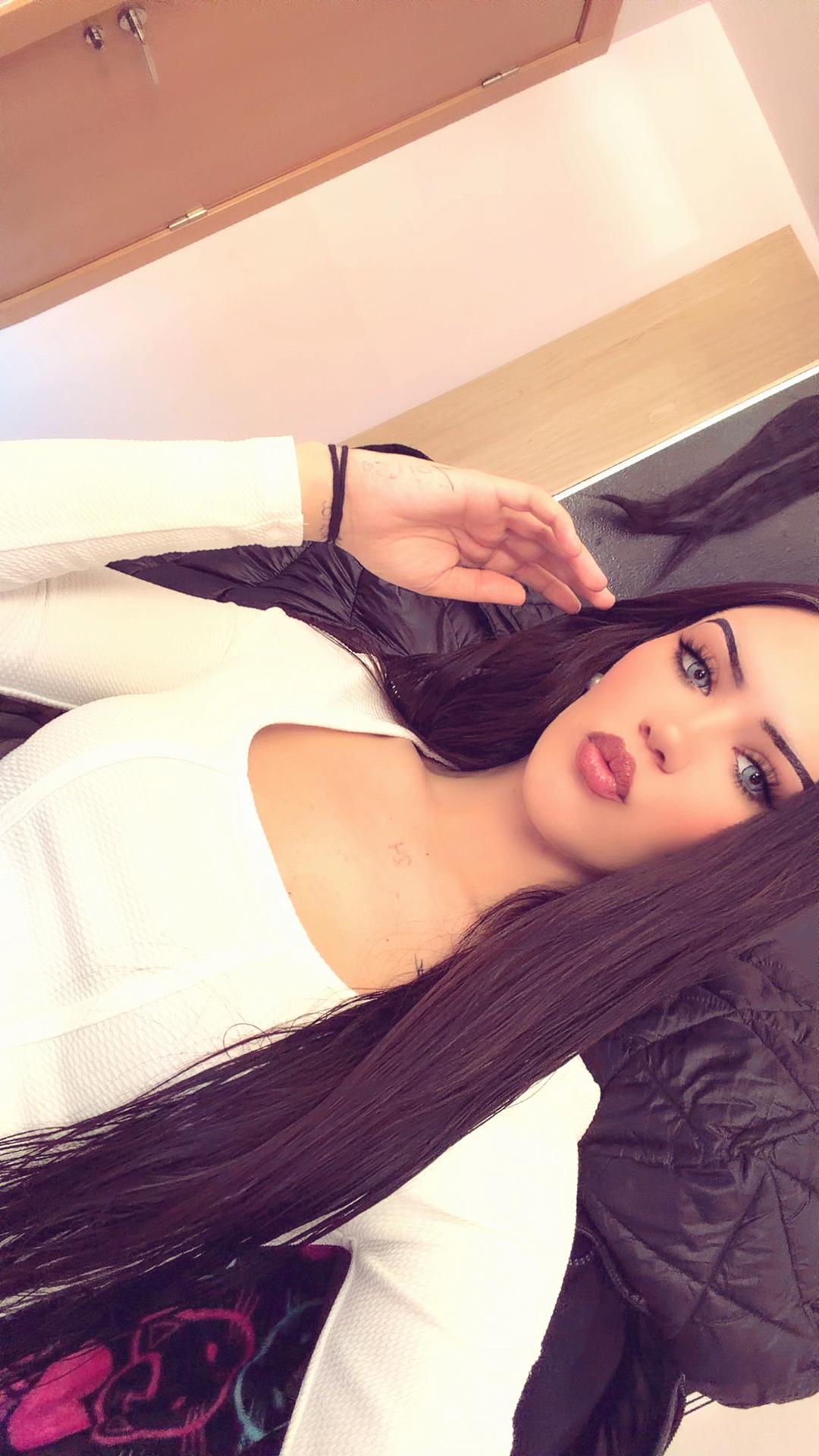 @nuuria😘