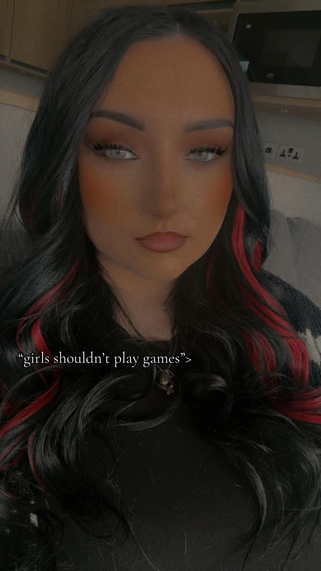 @𝒿𝒶𝓂𝒾𝑒-𝓁𝑒𝓍𝓍 𓆩ꨄ𓆪