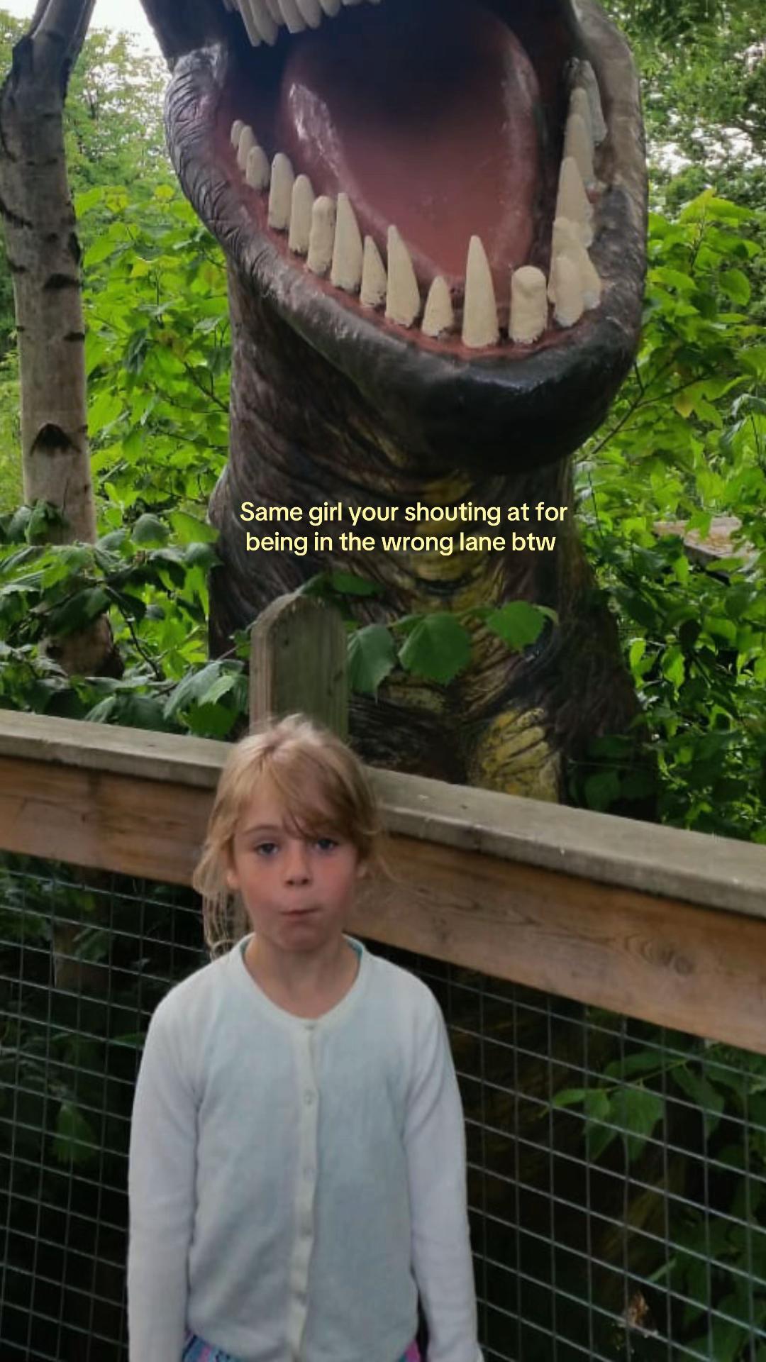 @𝐅𝐄𝐀𝐑𝐍𝐄 𝐋𝐈𝐋𝐘