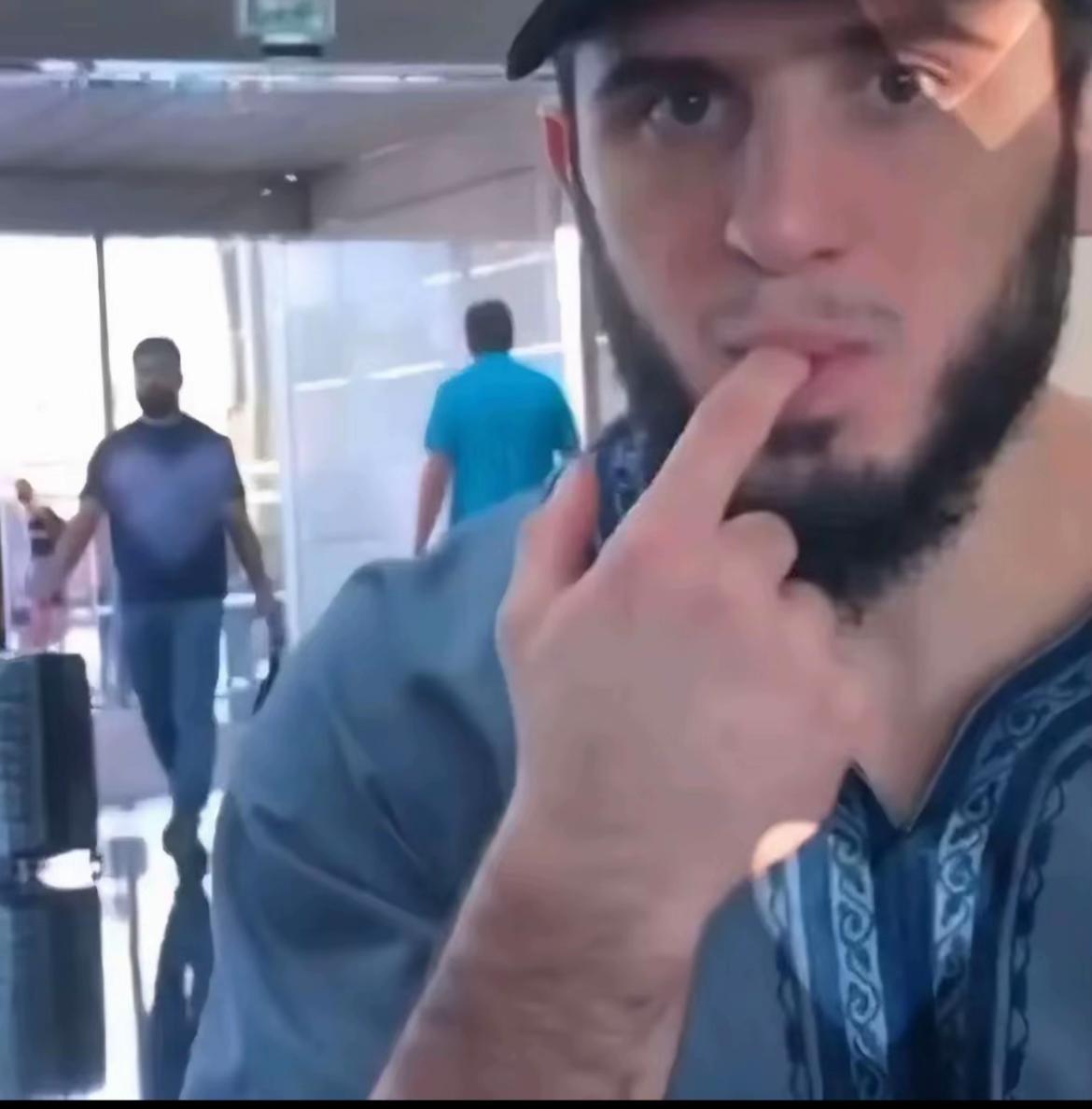 @Emilio🇽🇰😂