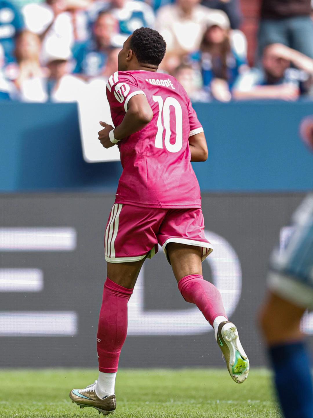@Real Madrid C.F.