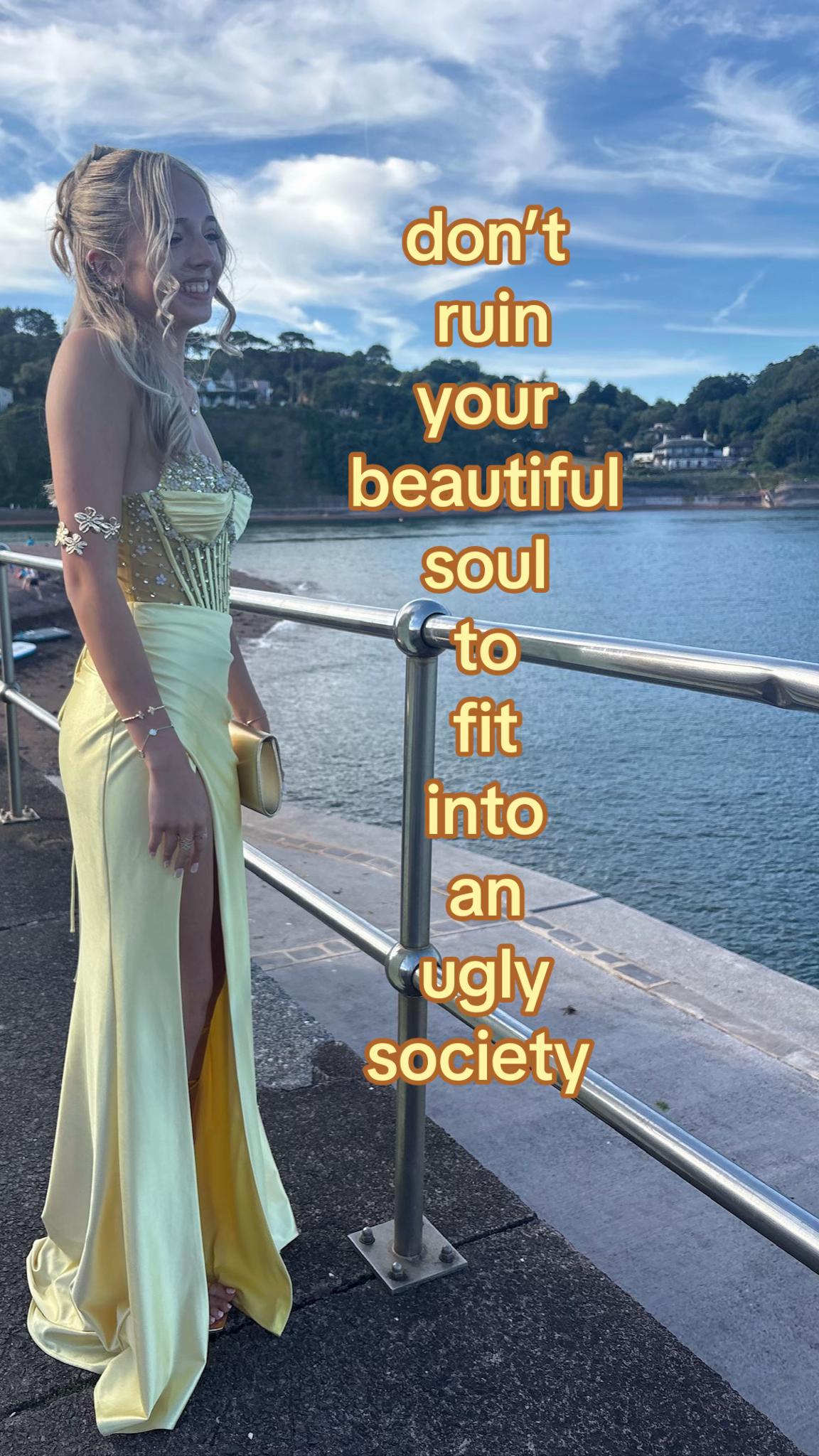 @😋