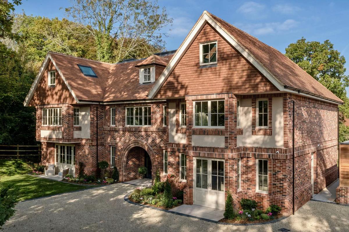 @Upscale Developments UK 🇬🇧