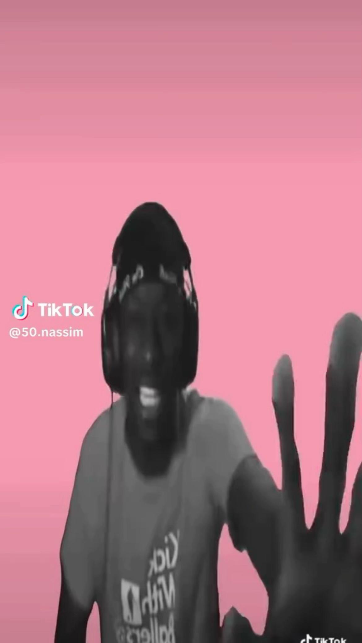 @⃝