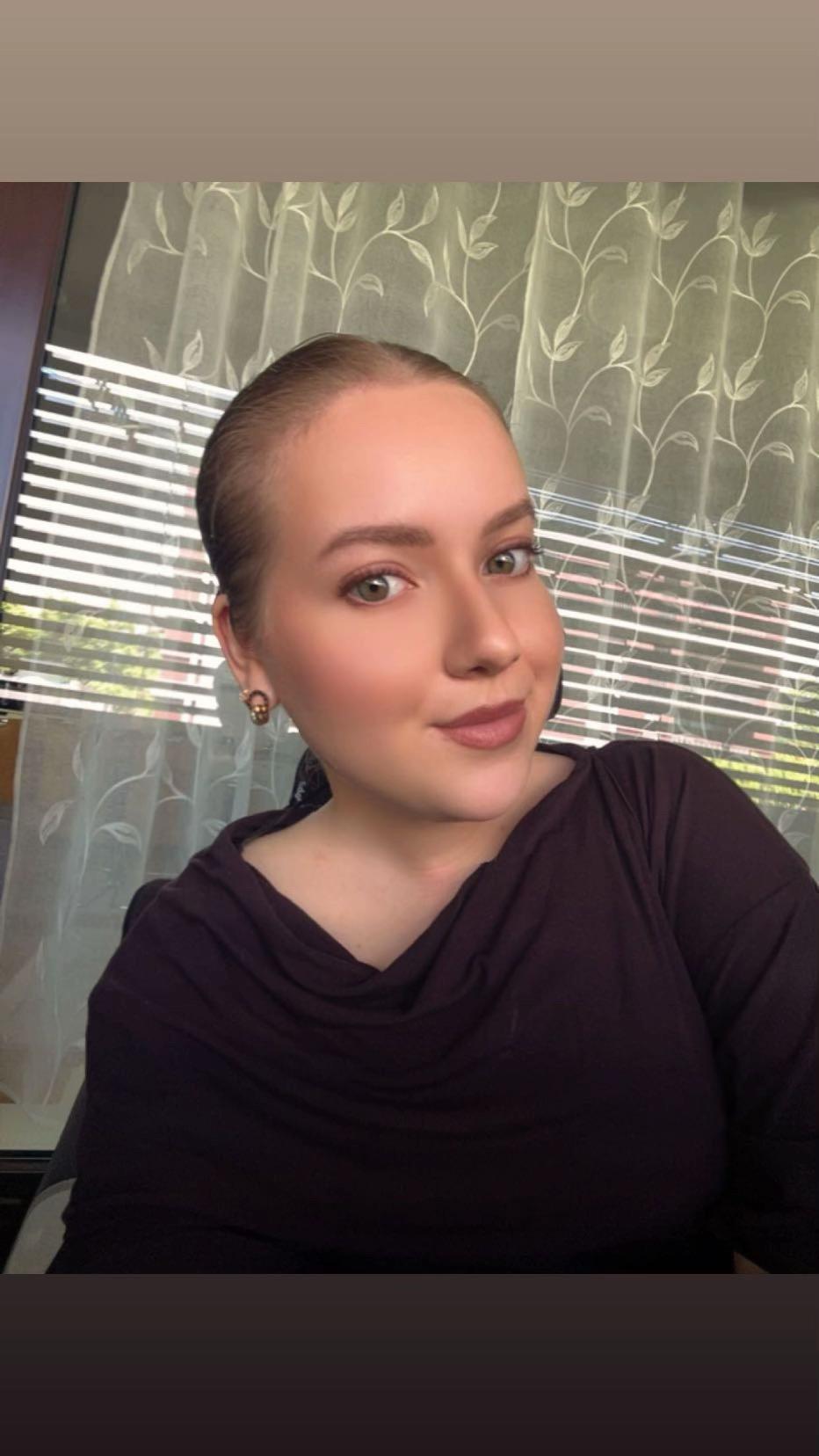 @𝒮𝒶𝓂𝓇𝒶 ❤︎︎