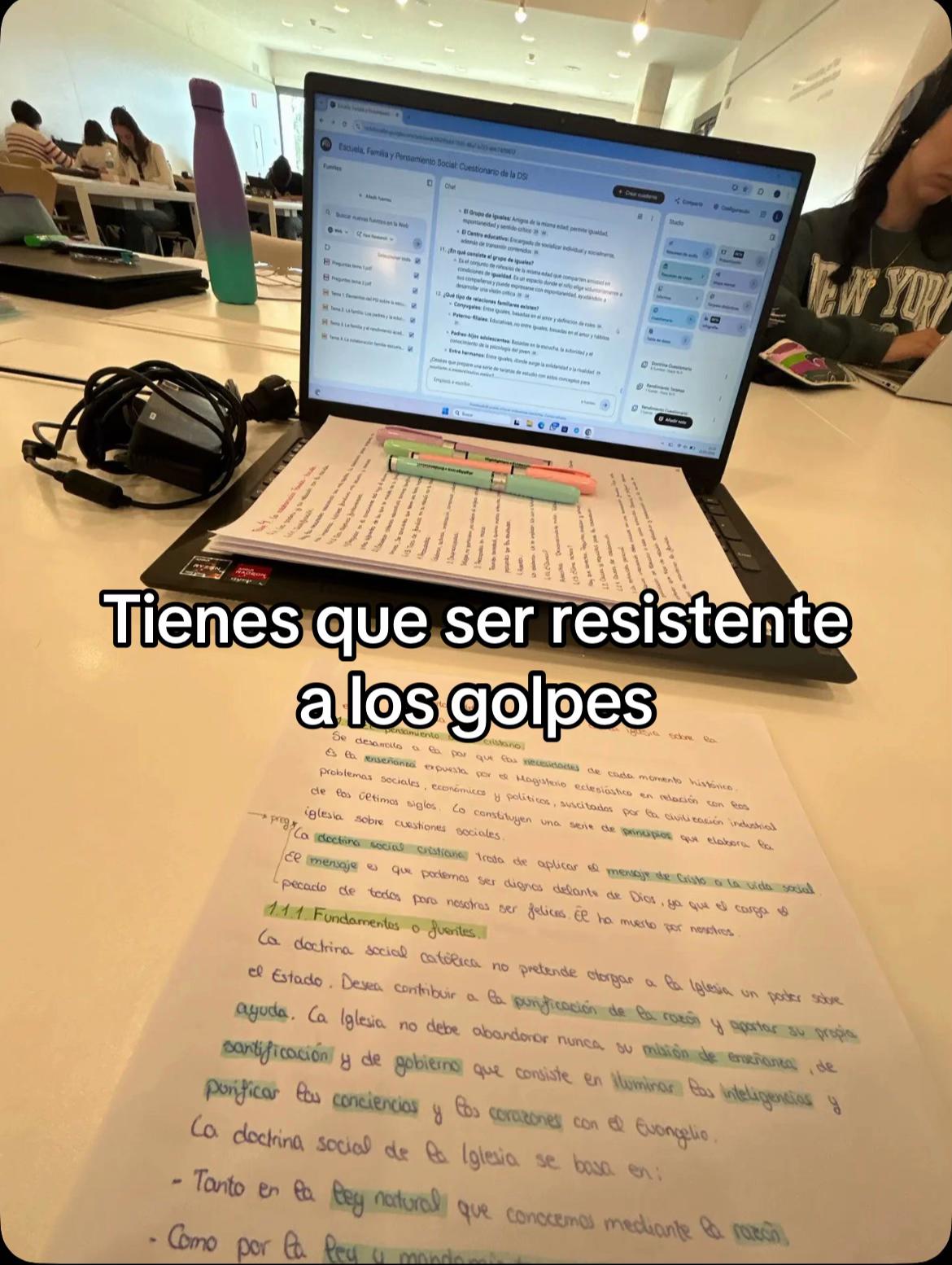 @Lucía🌙