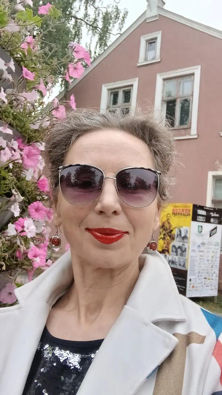 @Marija
