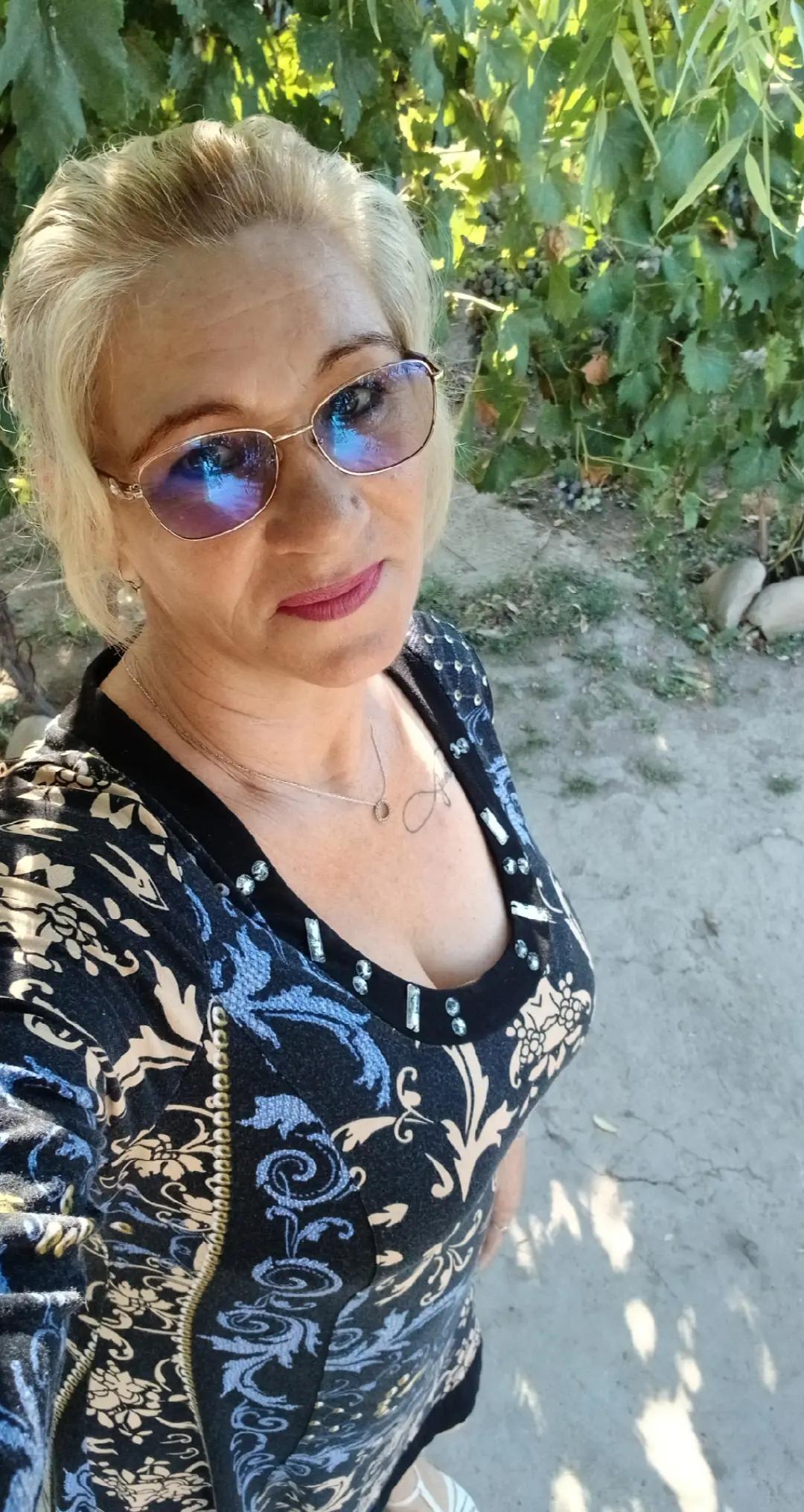 @Fără nume