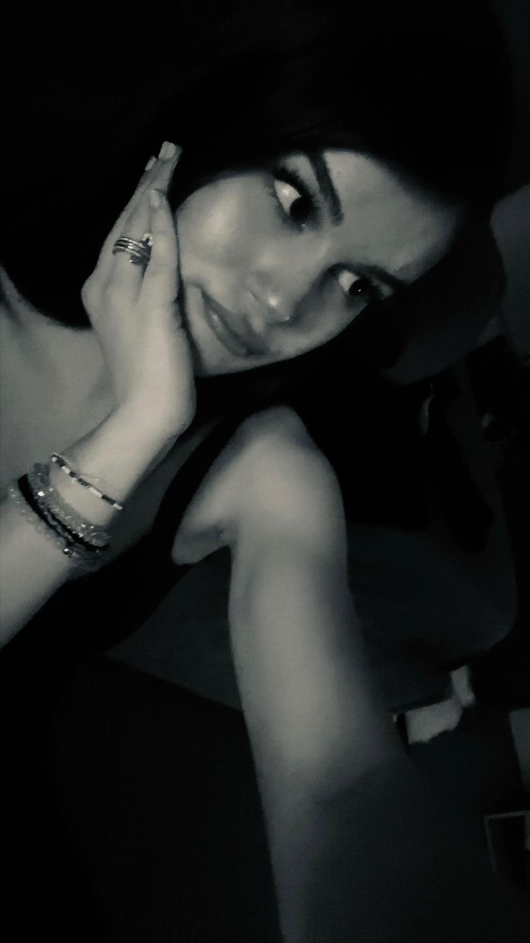 @…