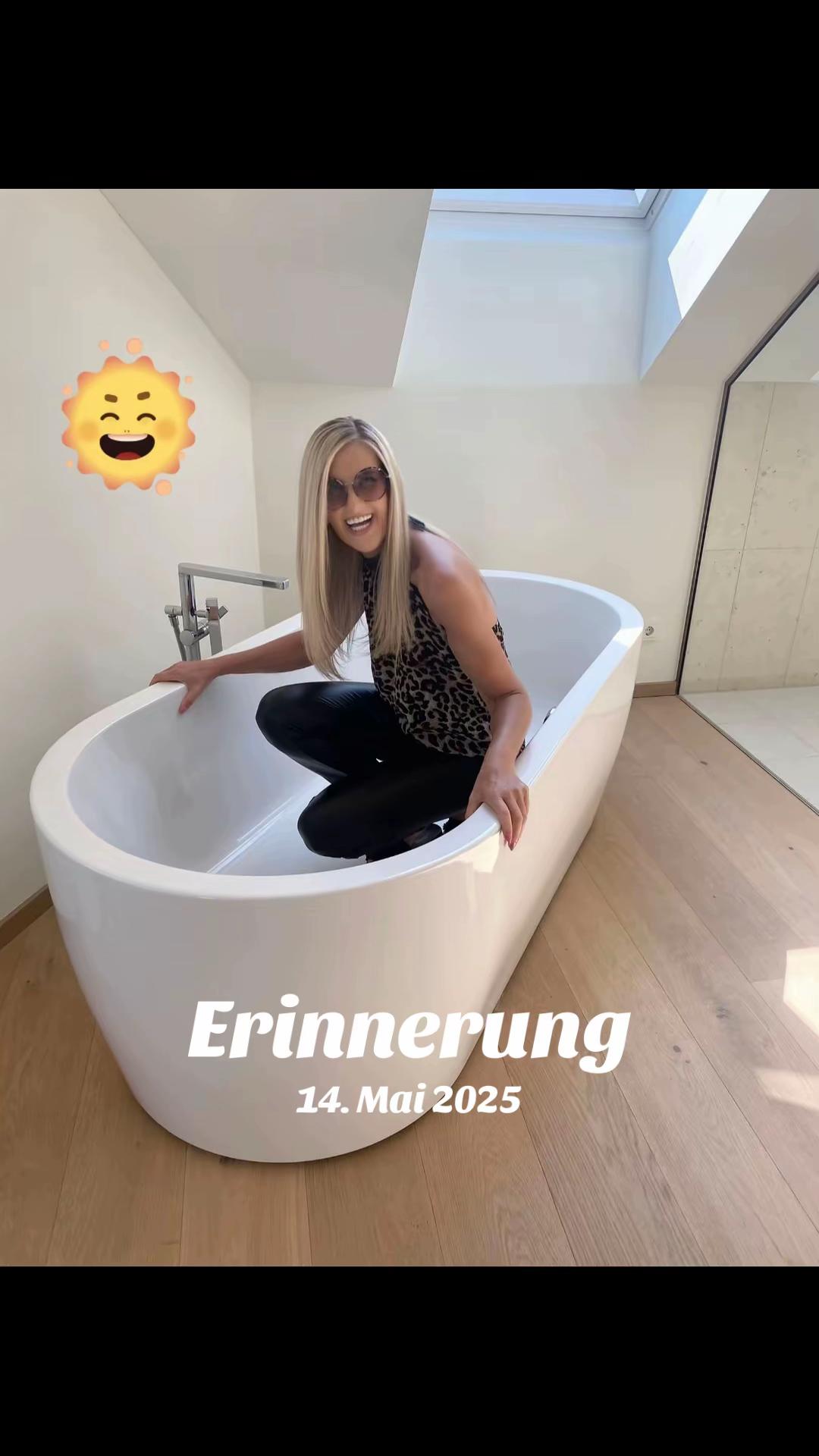 @Angelinaaa