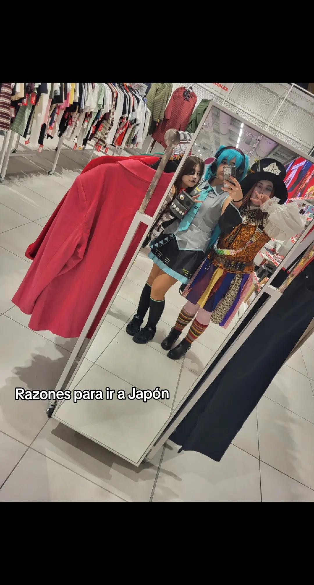 @Valeeerriiiaa 🌸🍀/🦈💥