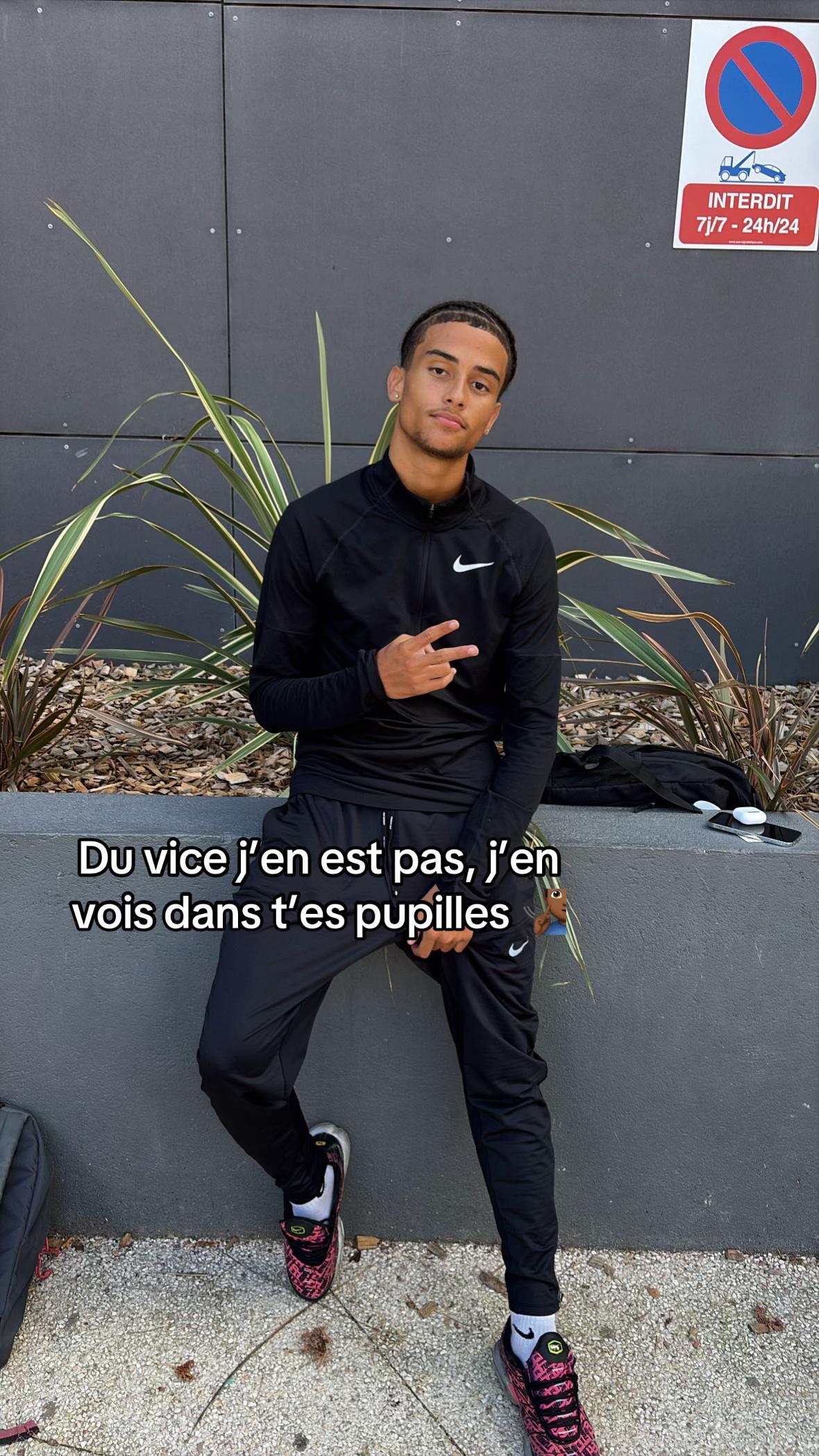 @Jwn_974