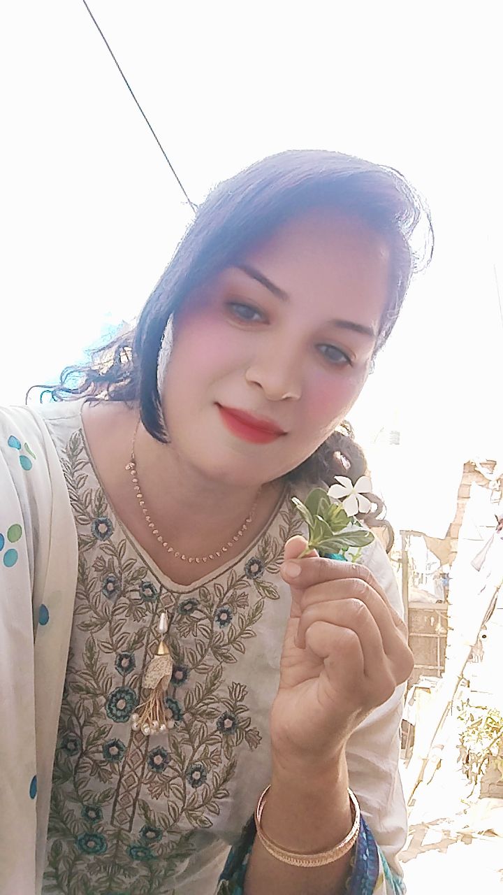@Meerab ki mama