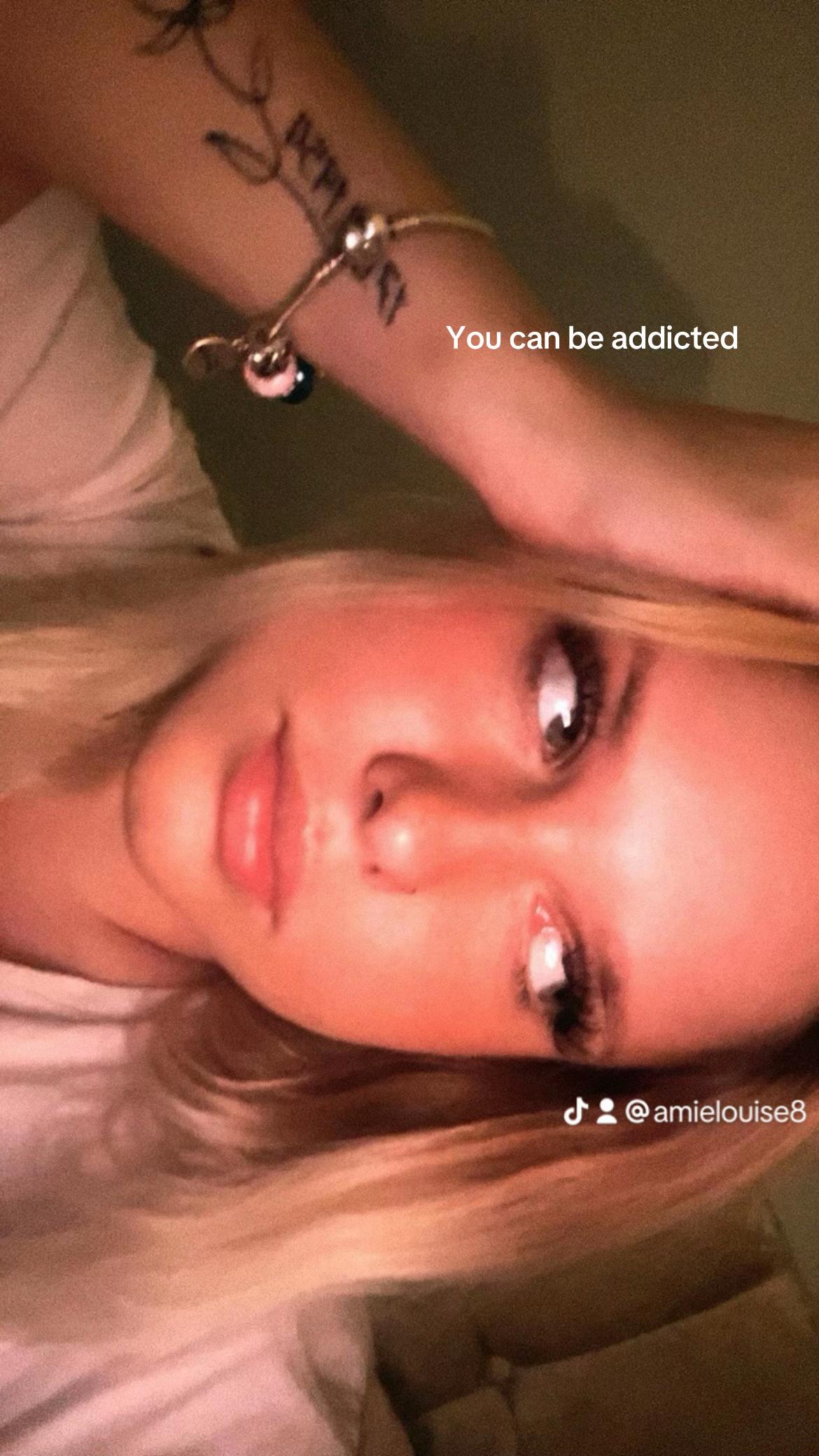 @Amielouise18