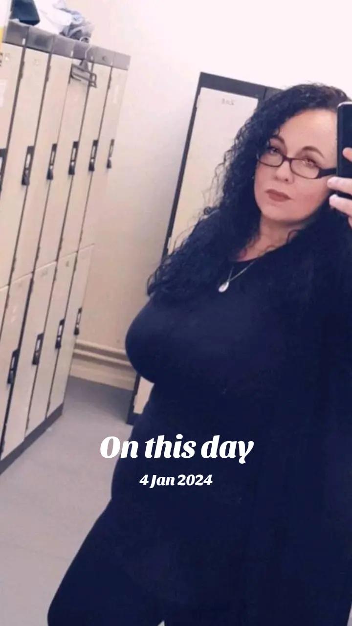 @Queenie