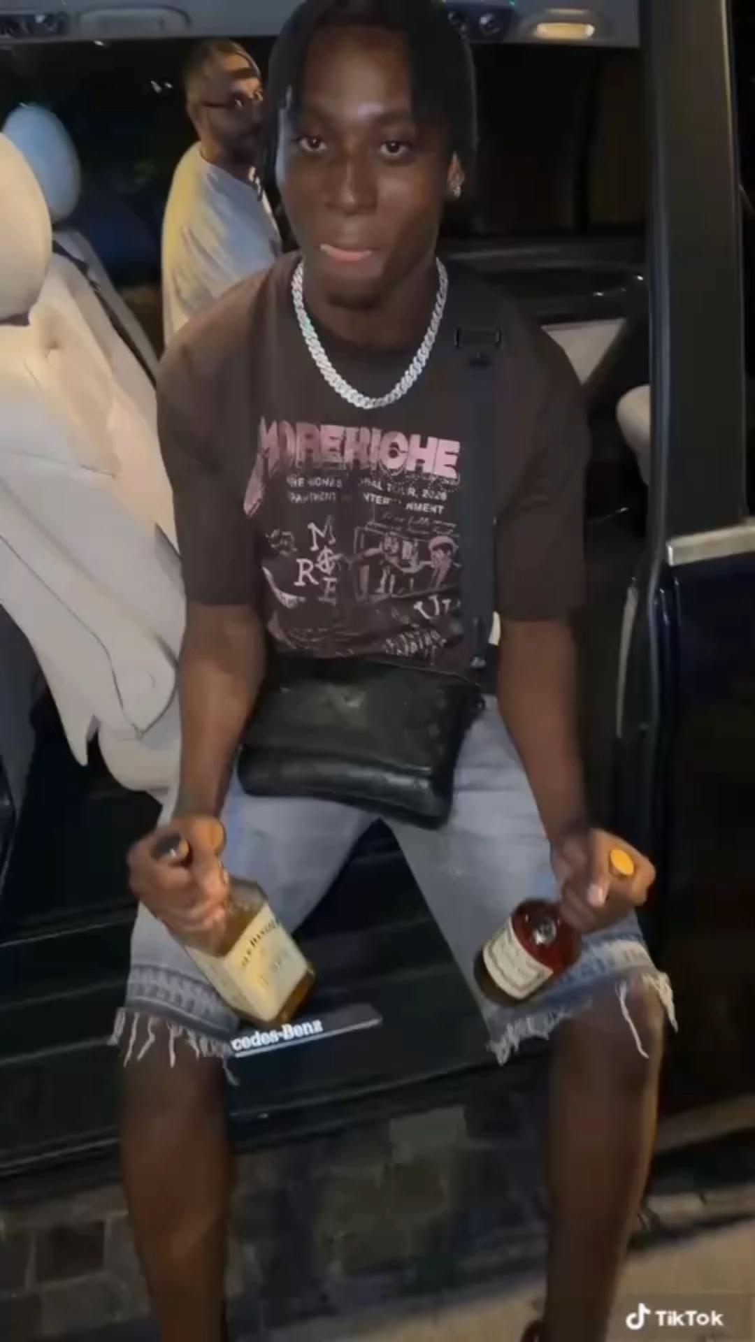 @YR👤