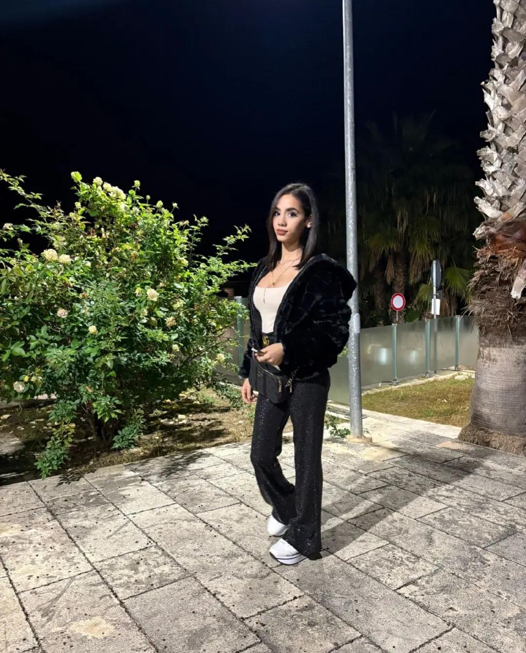@tacconeelisabeth