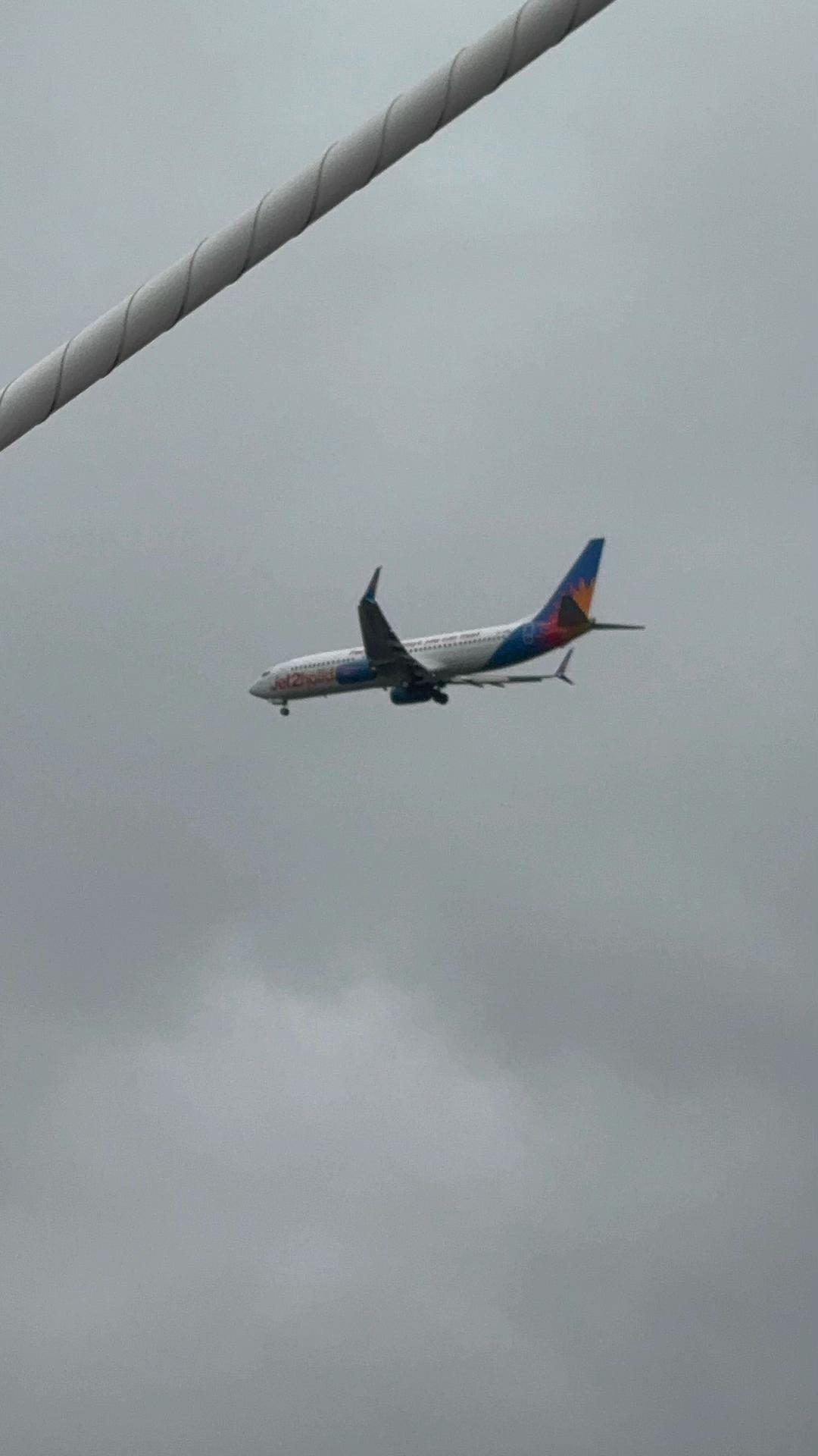 @𝔰𝔬𝔭𝔥✈️🏴