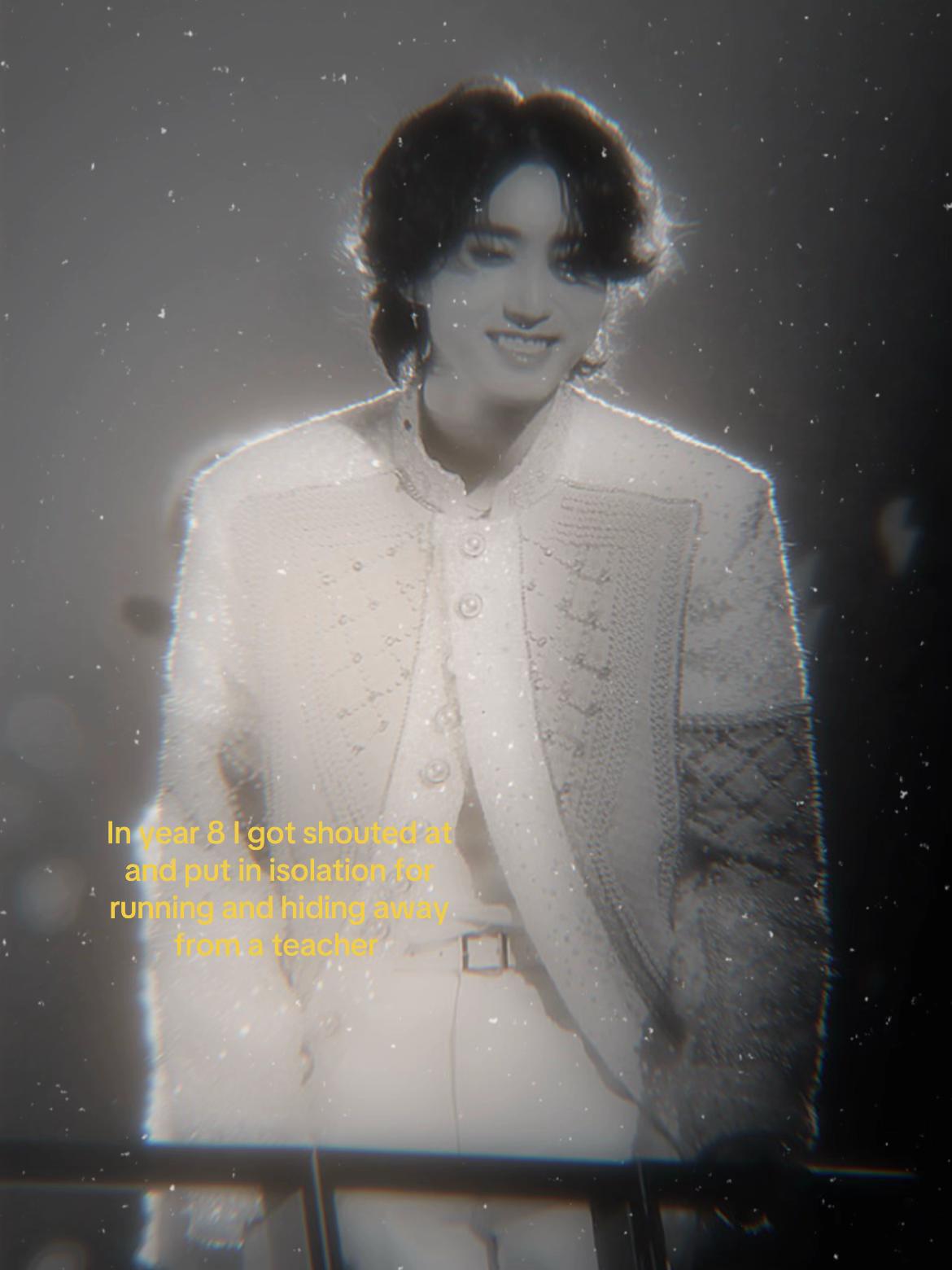 @๊จ