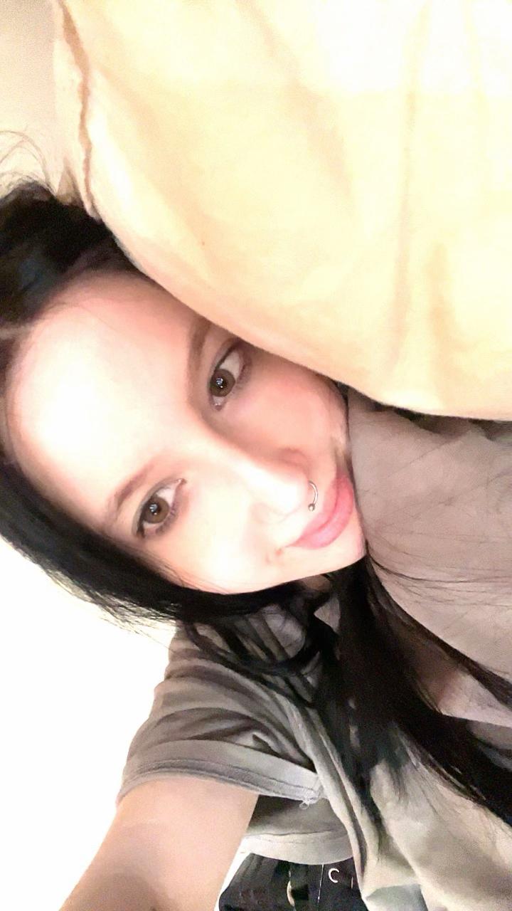 @annaskrrt.spam🕷️