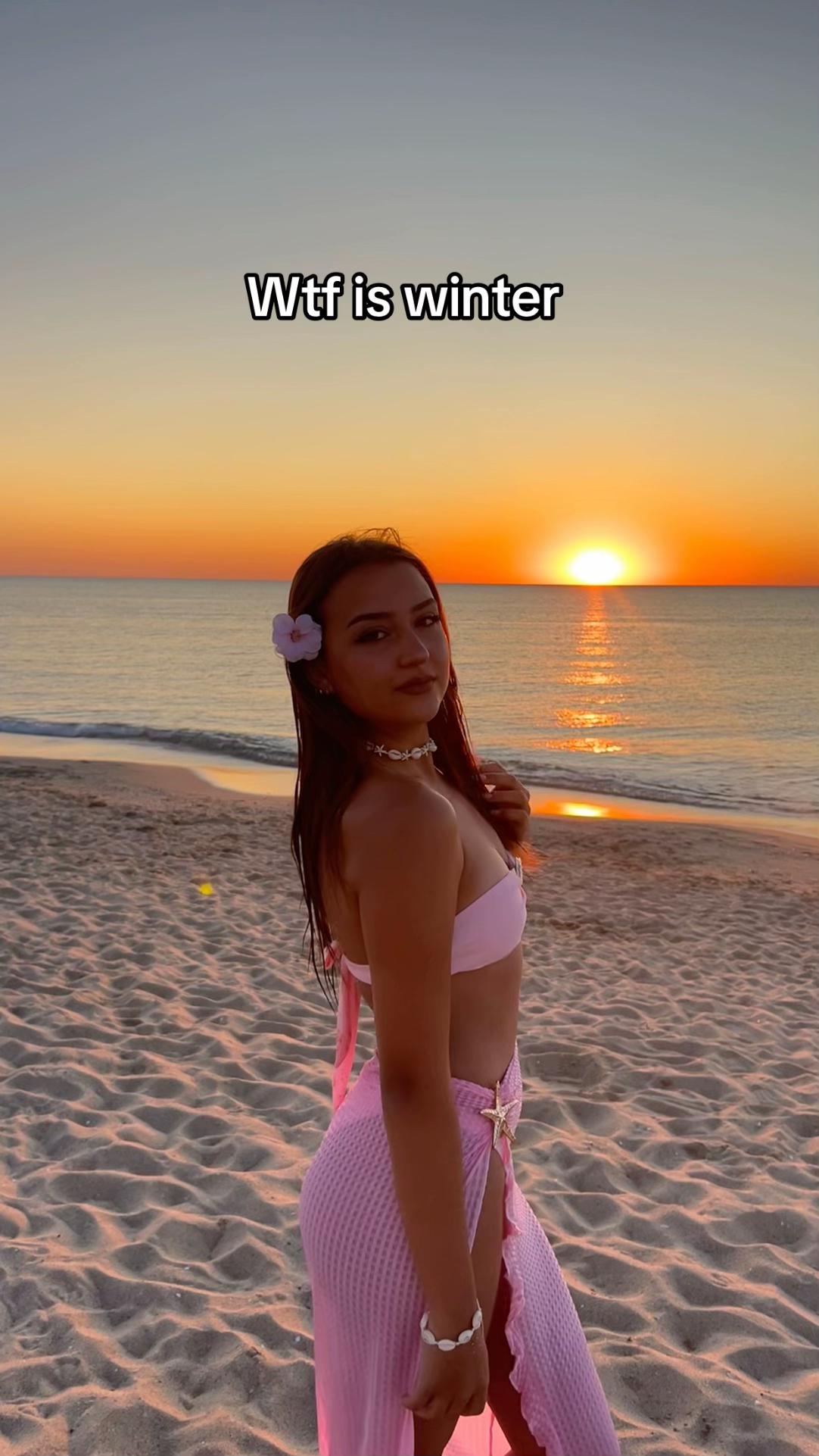 @𝐘