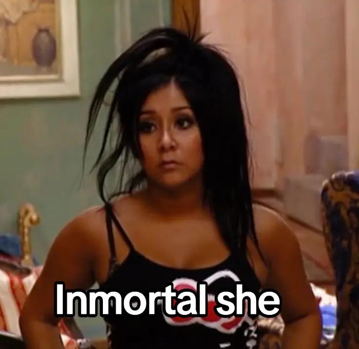 @👸