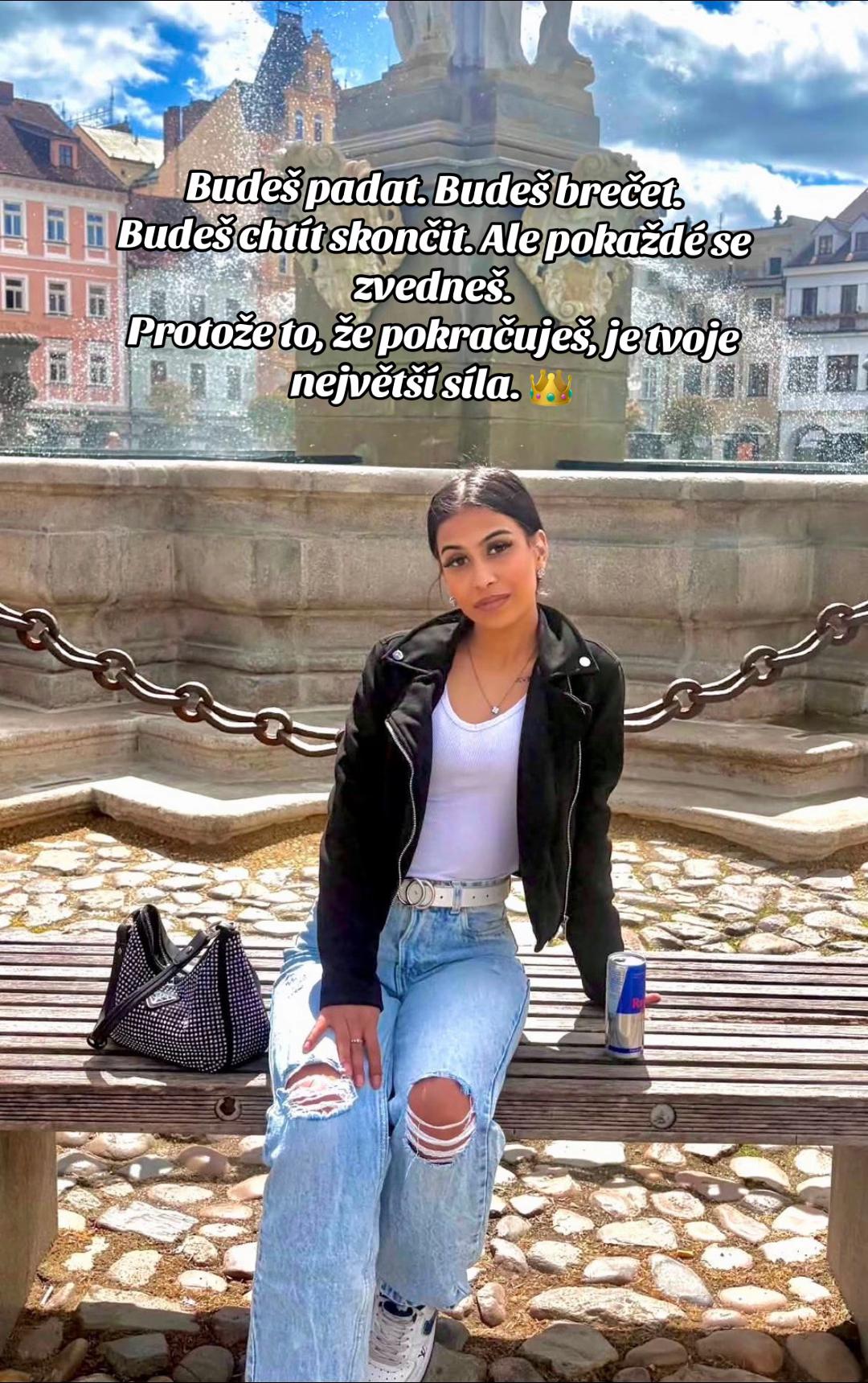 @👑𝐒𝐢𝐦𝐨𝐧𝐤𝐚👑