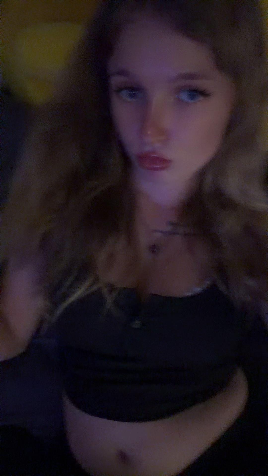 @tinytaraxo